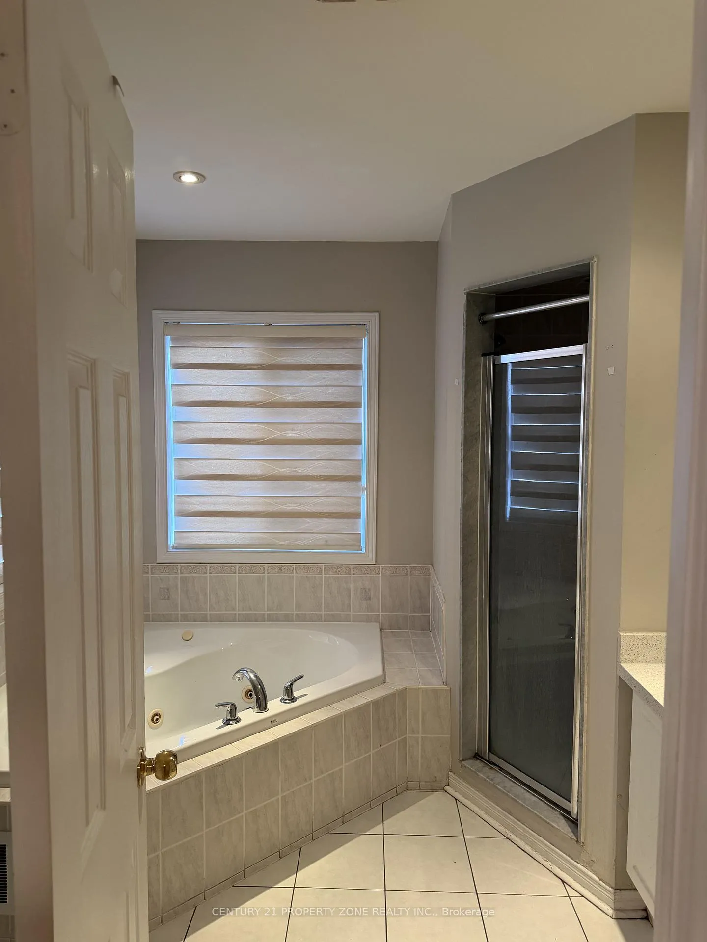 Photo 9 of 77 Maddybeth Crescent, Brampton, Bram West — HOMEH