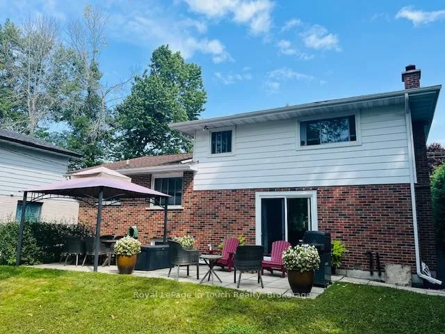 Photo 3 of 636 Broadview Avenue, Orillia — HOMEH