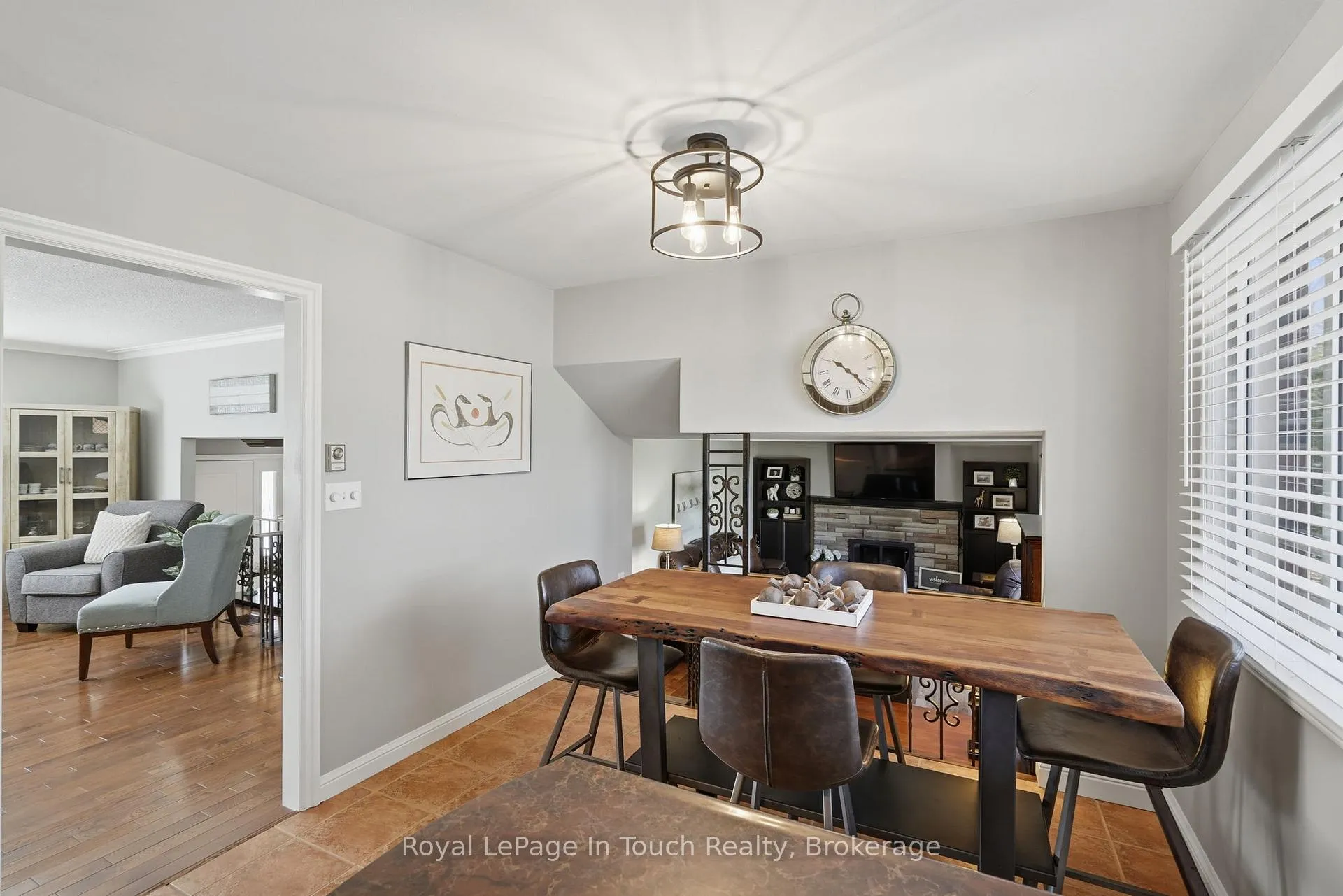 Photo 10 of 636 Broadview Avenue, Orillia — HOMEH