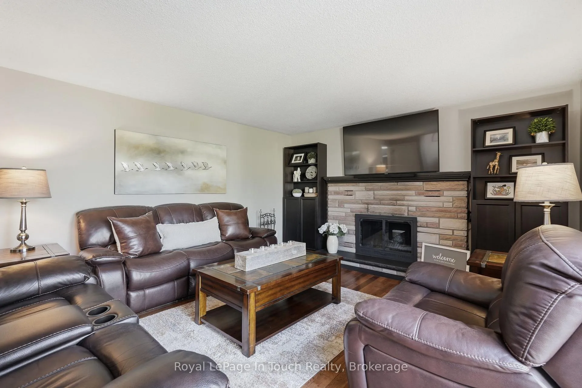 Photo 12 of 636 Broadview Avenue, Orillia — HOMEH