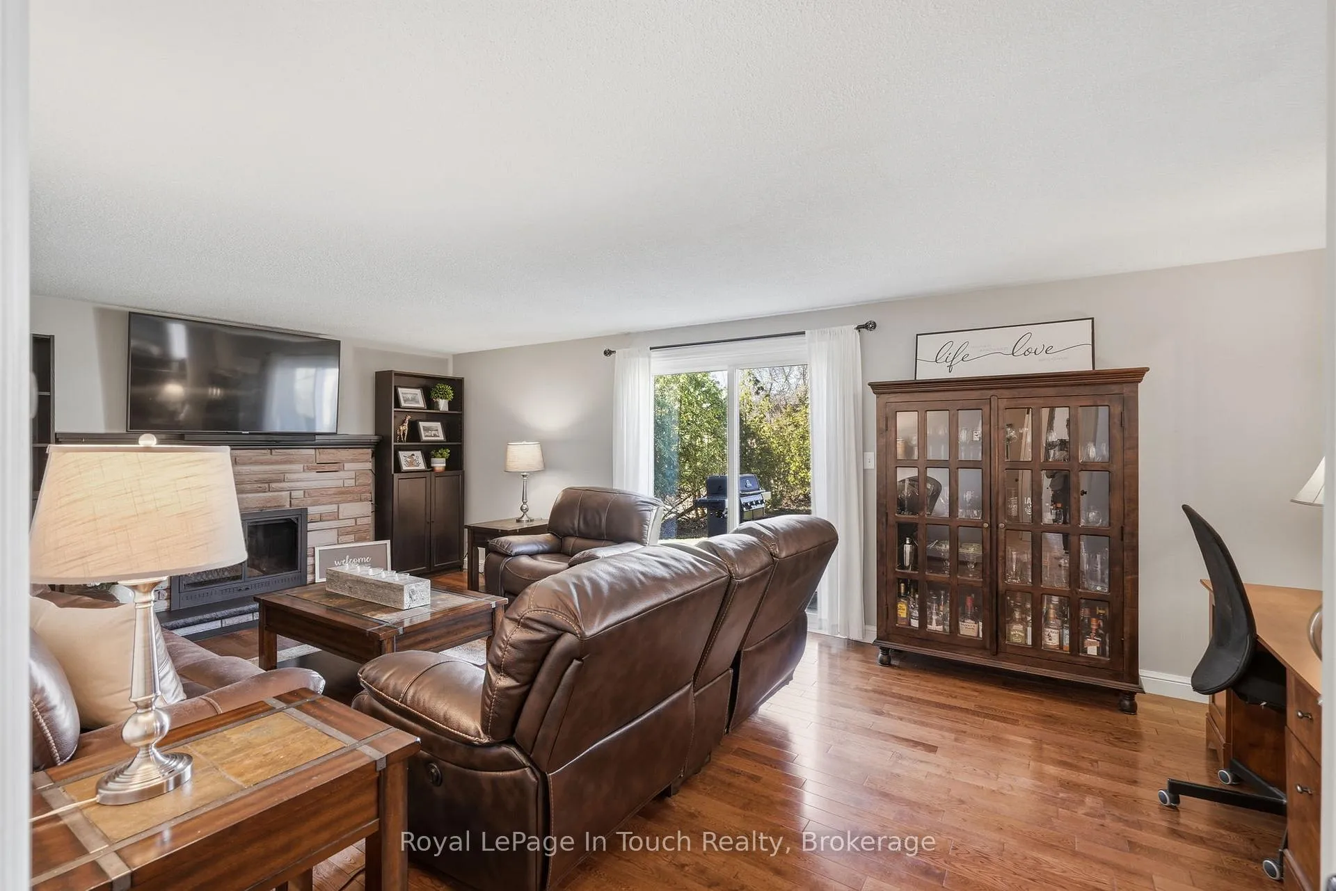 Photo 15 of 636 Broadview Avenue, Orillia — HOMEH