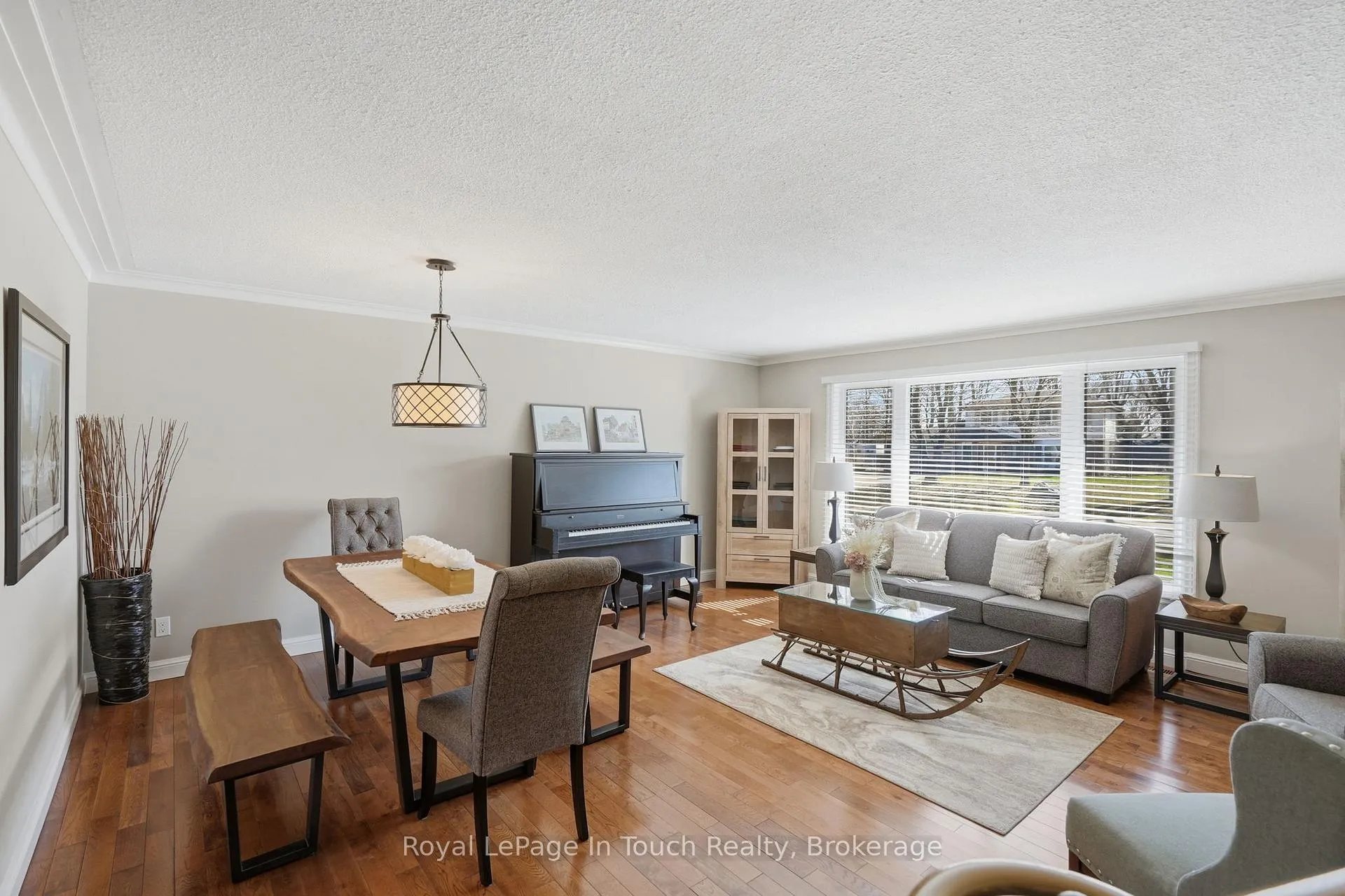Photo 18 of 636 Broadview Avenue, Orillia — HOMEH
