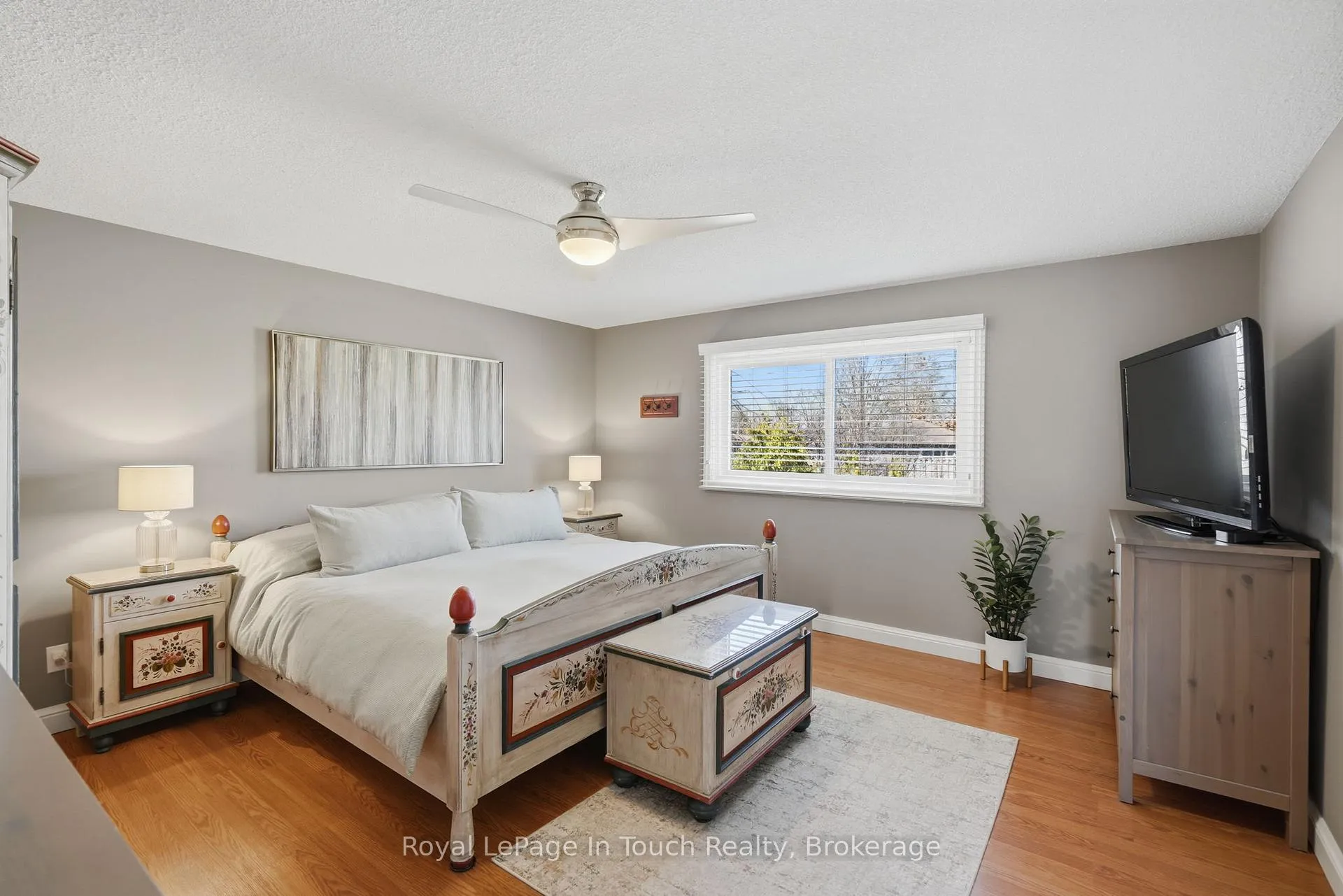 Photo 21 of 636 Broadview Avenue, Orillia — HOMEH