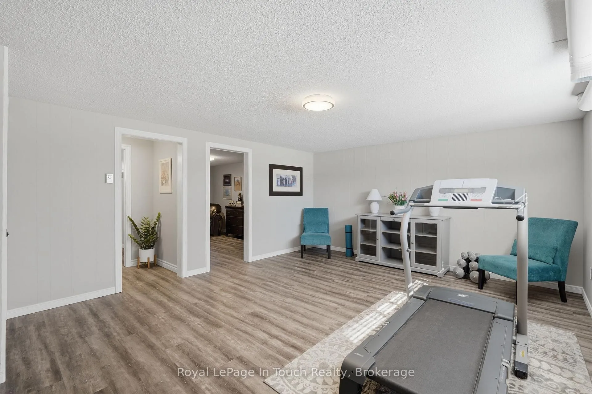 Photo 33 of 636 Broadview Avenue, Orillia — HOMEH