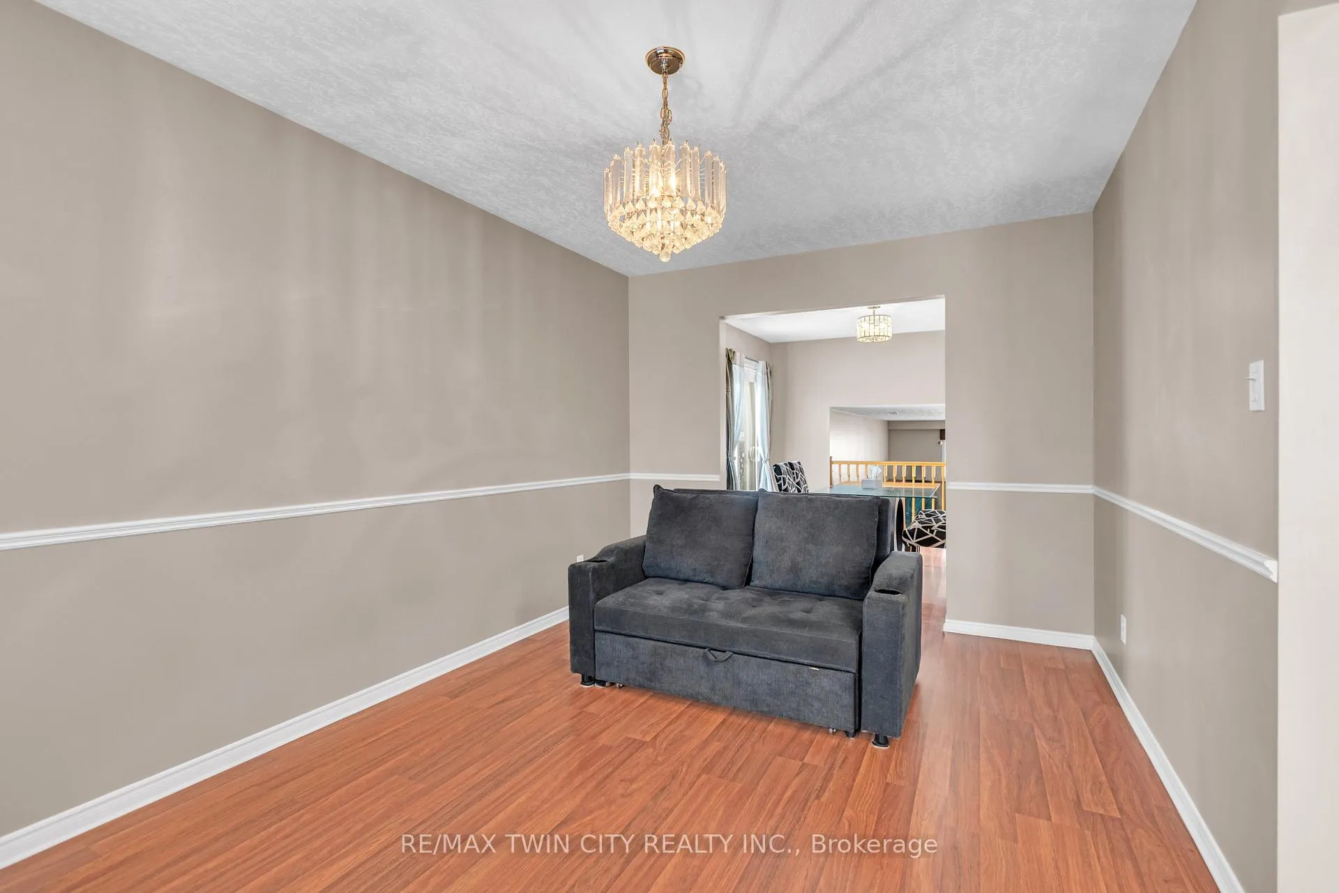Photo 6 of 28 Ridgeway Crescent, Kitchener — HOMEH