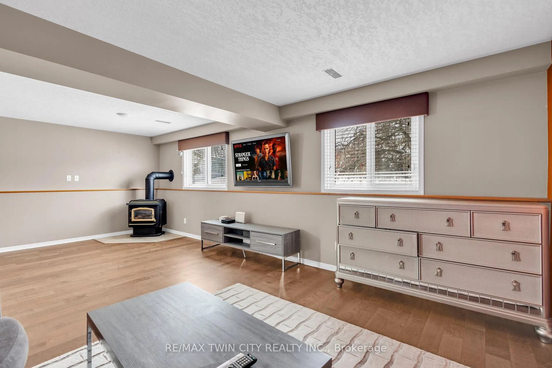 Photo 14 of 28 Ridgeway Crescent, Kitchener — HOMEH
