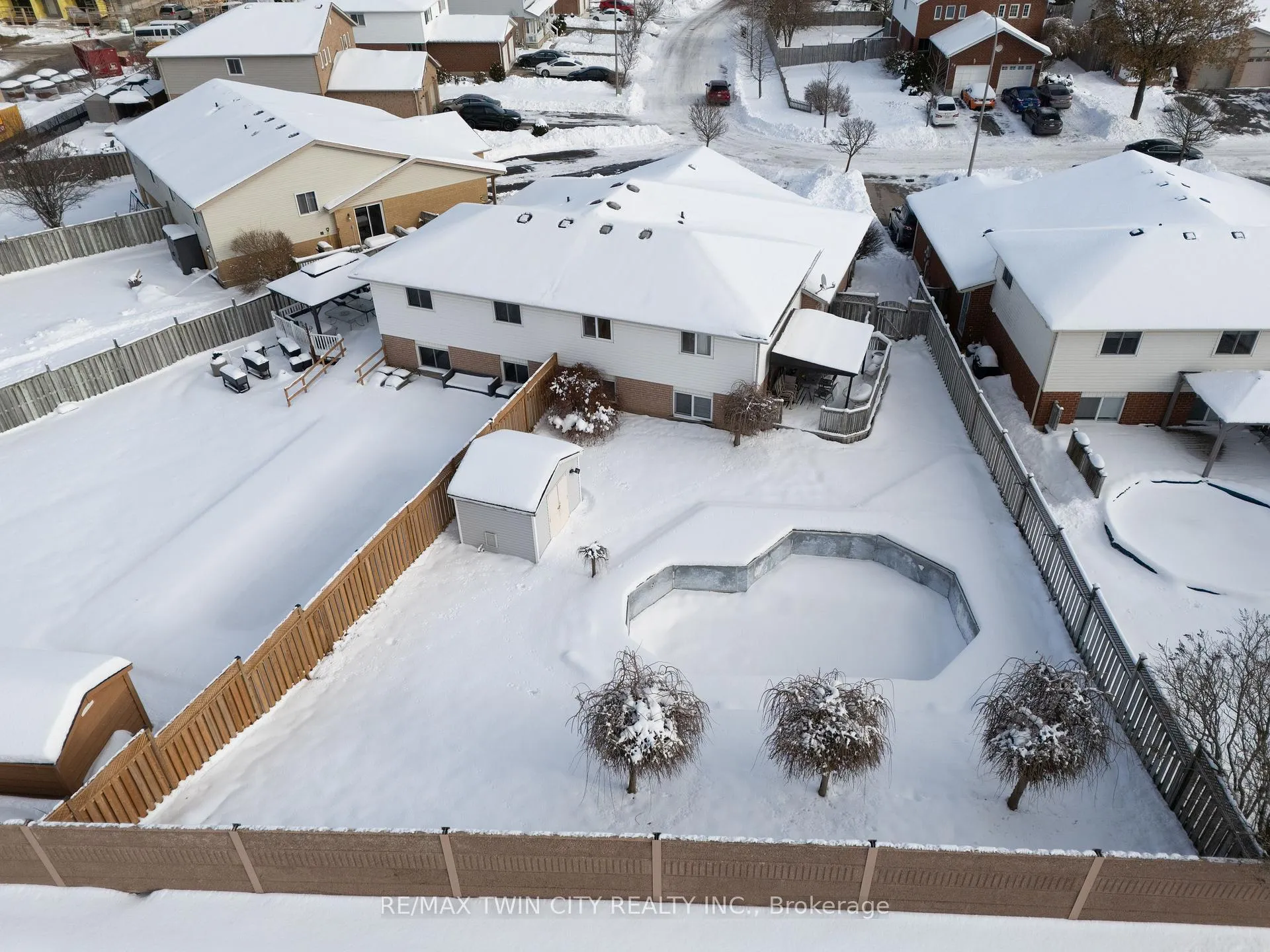 Photo 30 of 28 Ridgeway Crescent, Kitchener — HOMEH