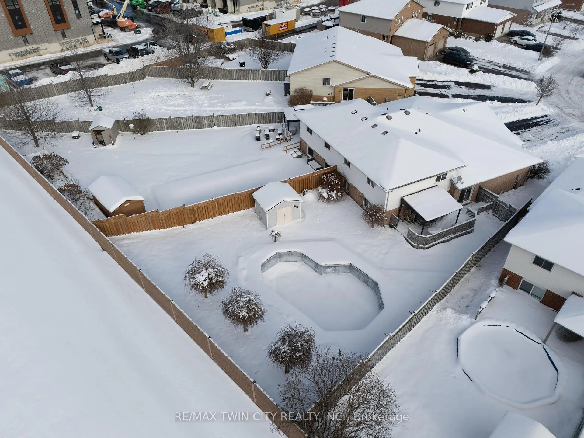 Photo 32 of 28 Ridgeway Crescent, Kitchener — HOMEH