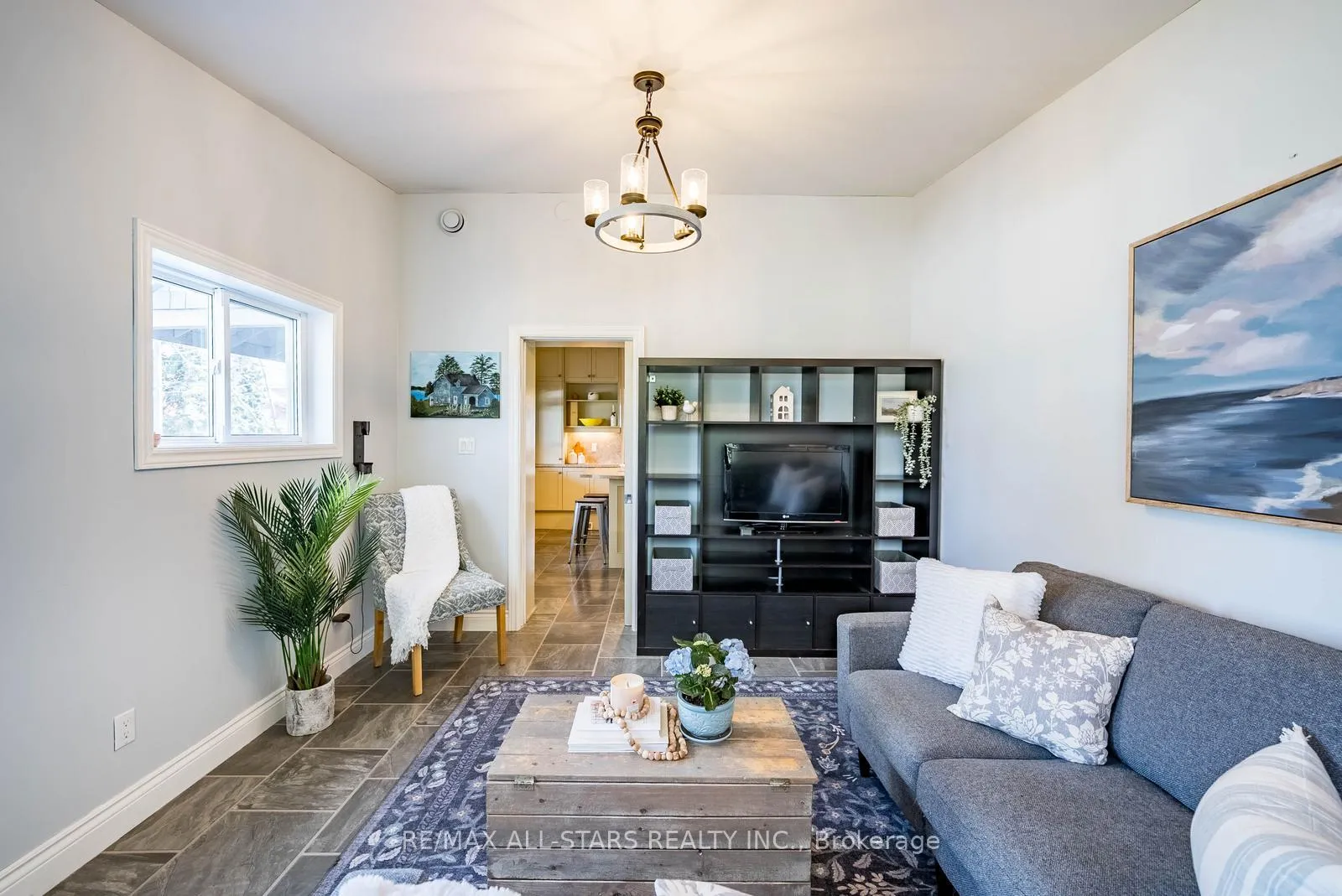 Photo 20 of 32 Wellington Street, Clarington, Bowmanville — HOMEH