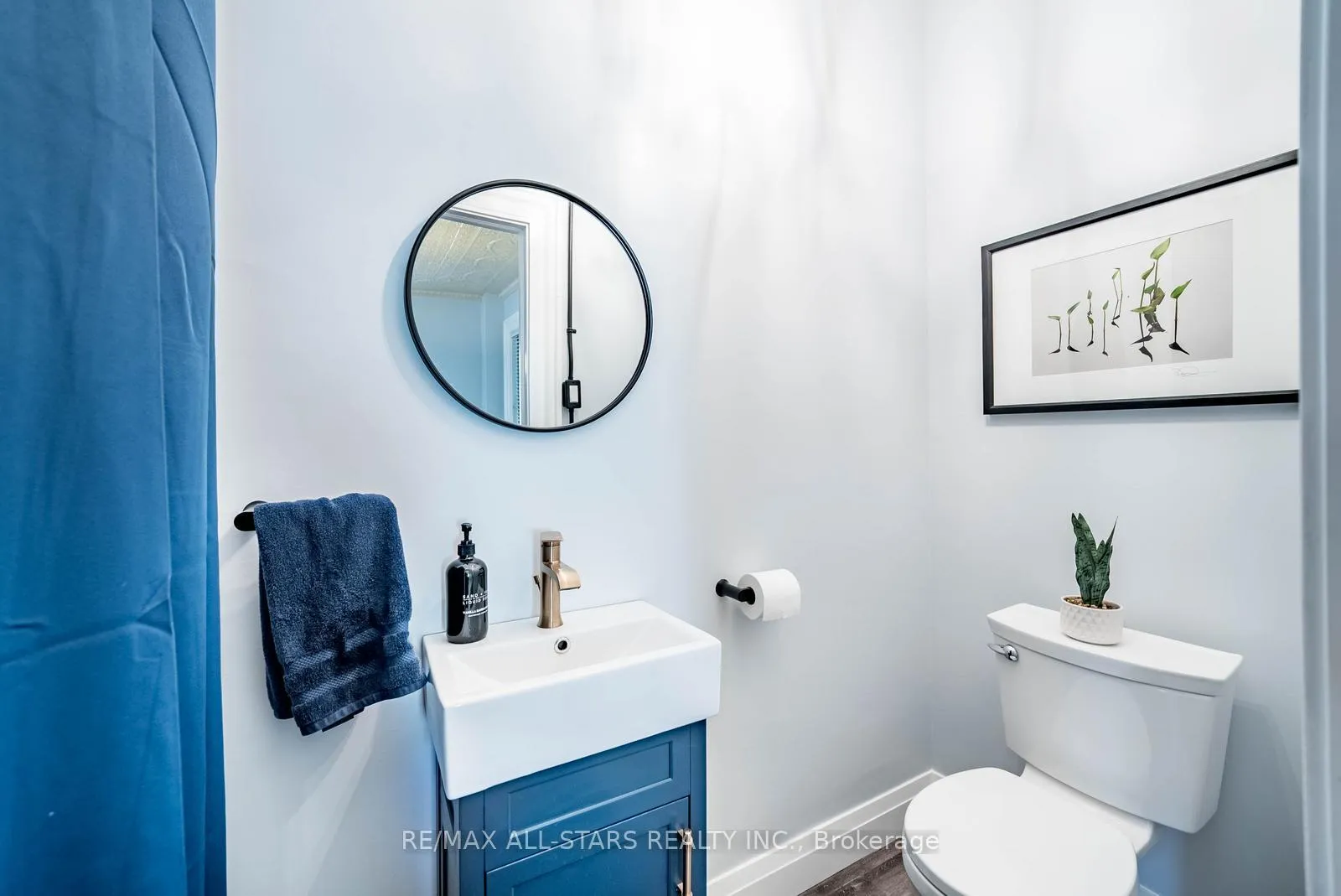 Photo 21 of 32 Wellington Street, Clarington, Bowmanville — HOMEH