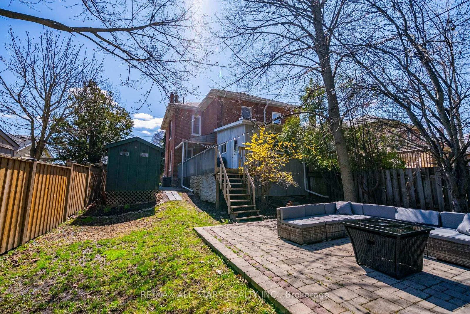 Photo 42 of 32 Wellington Street, Clarington, Bowmanville — HOMEH