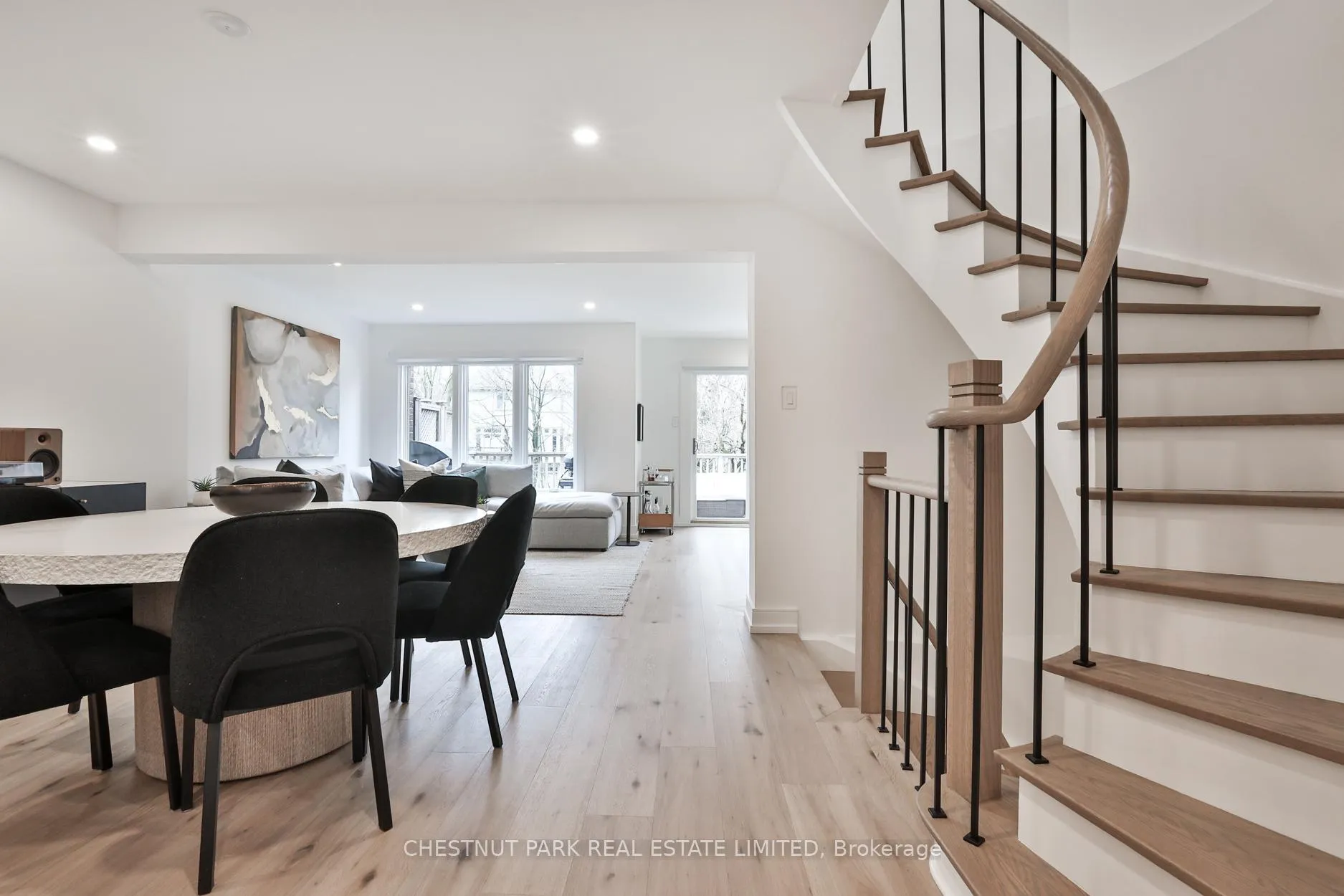 Photo 2 of 1372 Avenue Road, Toronto, Lawrence Park South — HOMEH