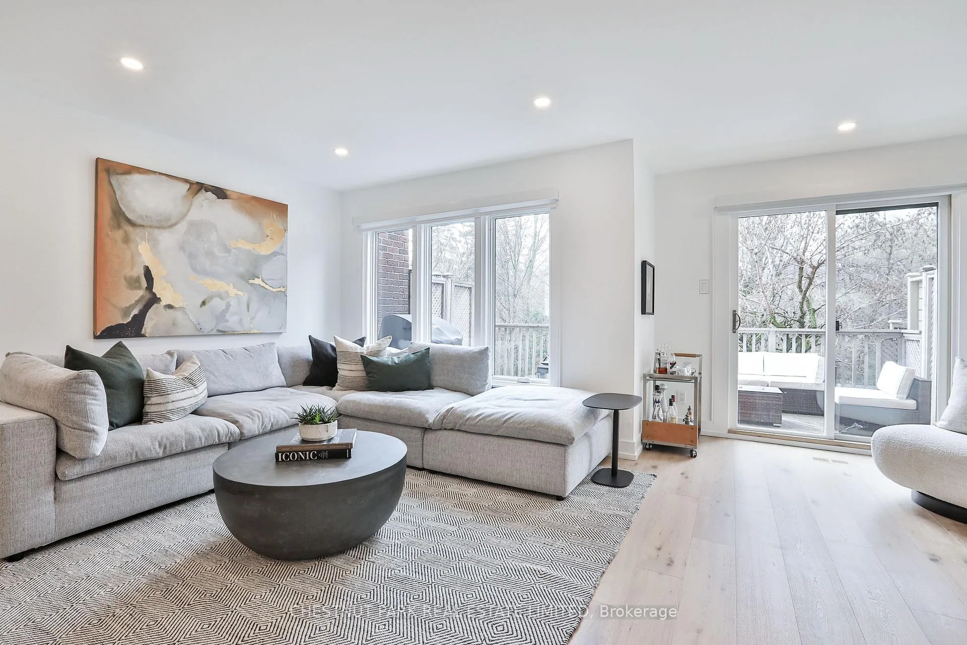 Photo 3 of 1372 Avenue Road, Toronto, Lawrence Park South — HOMEH