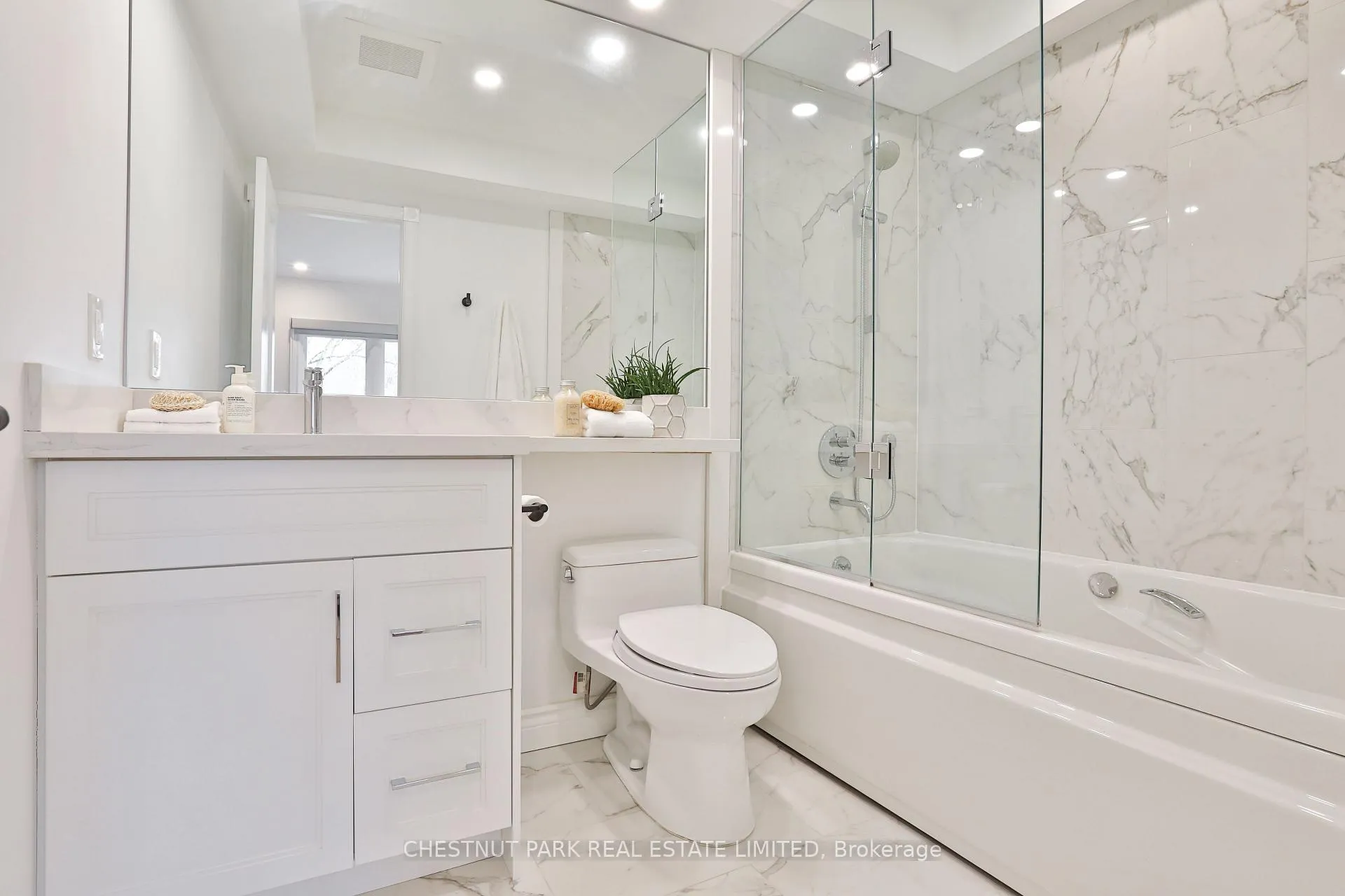 Photo 20 of 1372 Avenue Road, Toronto, Lawrence Park South — HOMEH