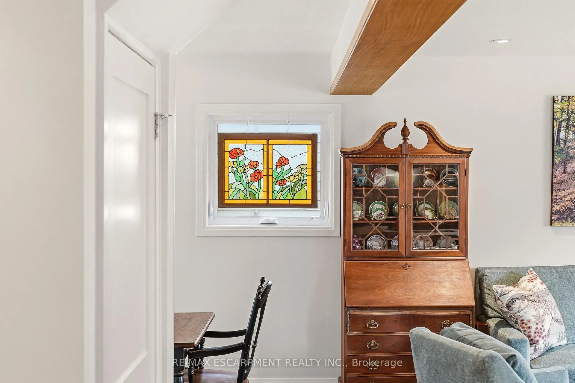 Photo 11 of 7 Central Park Avenue, Hamilton, Dundas — HOMEH