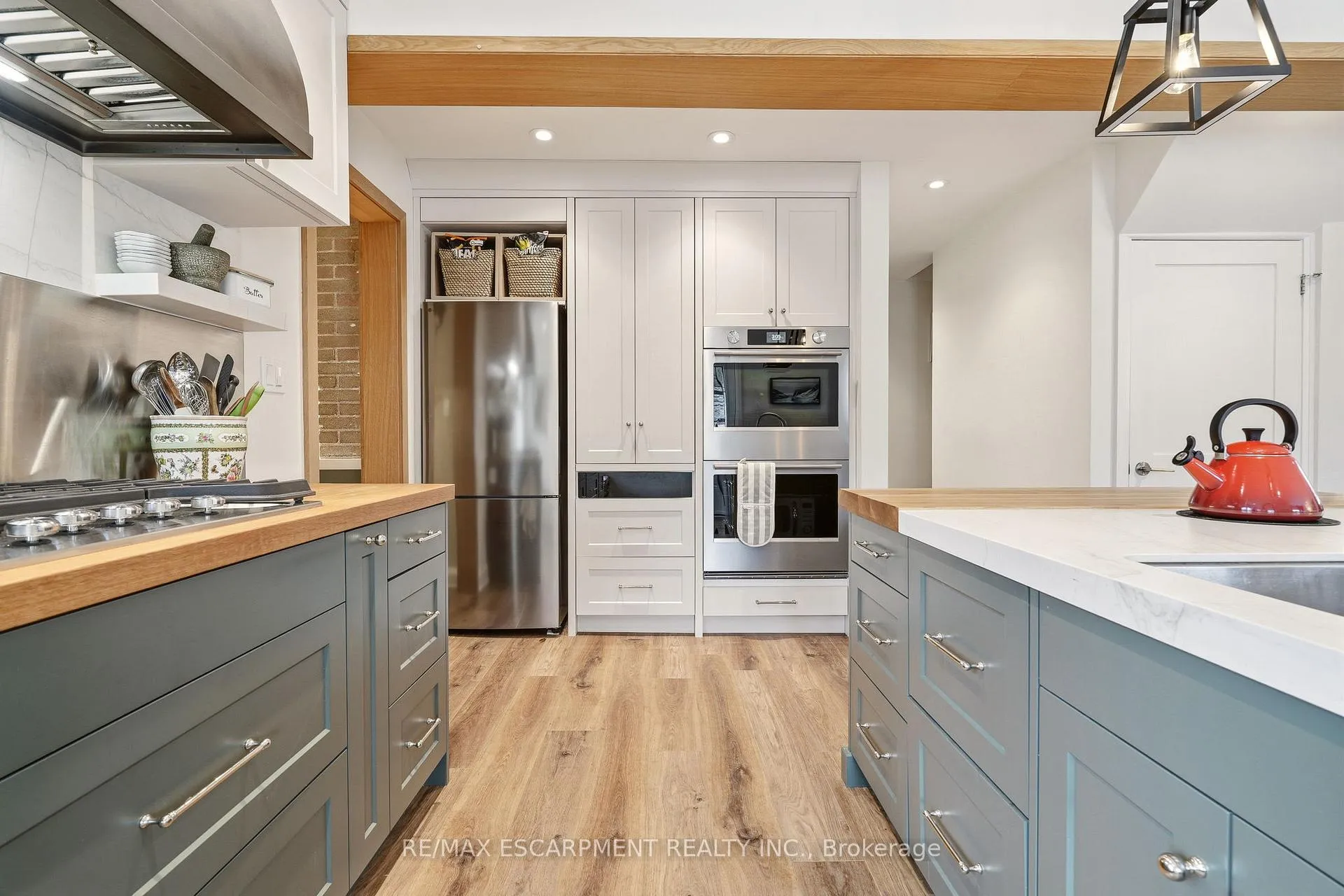 Photo 15 of 7 Central Park Avenue, Hamilton, Dundas — HOMEH