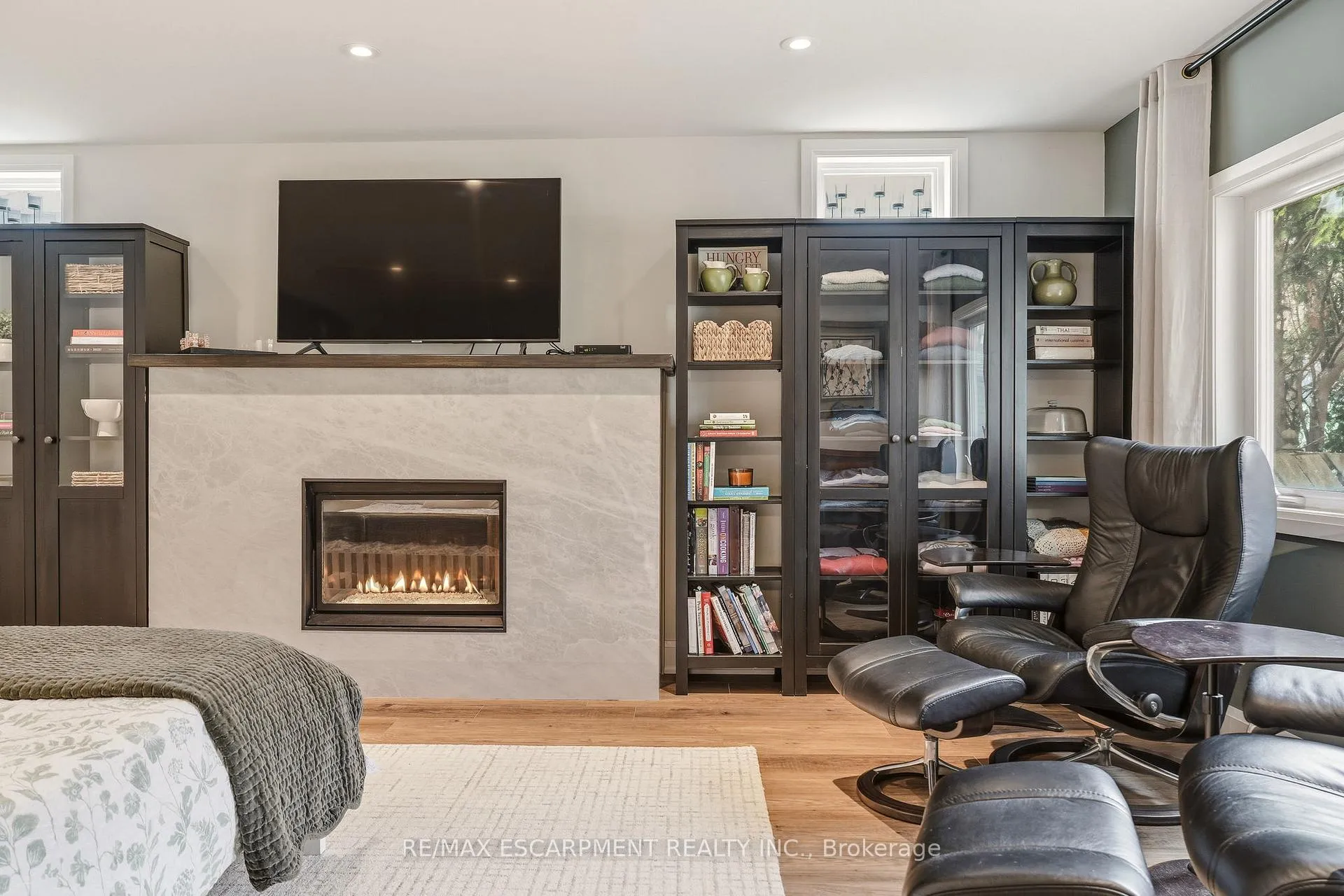Photo 27 of 7 Central Park Avenue, Hamilton, Dundas — HOMEH