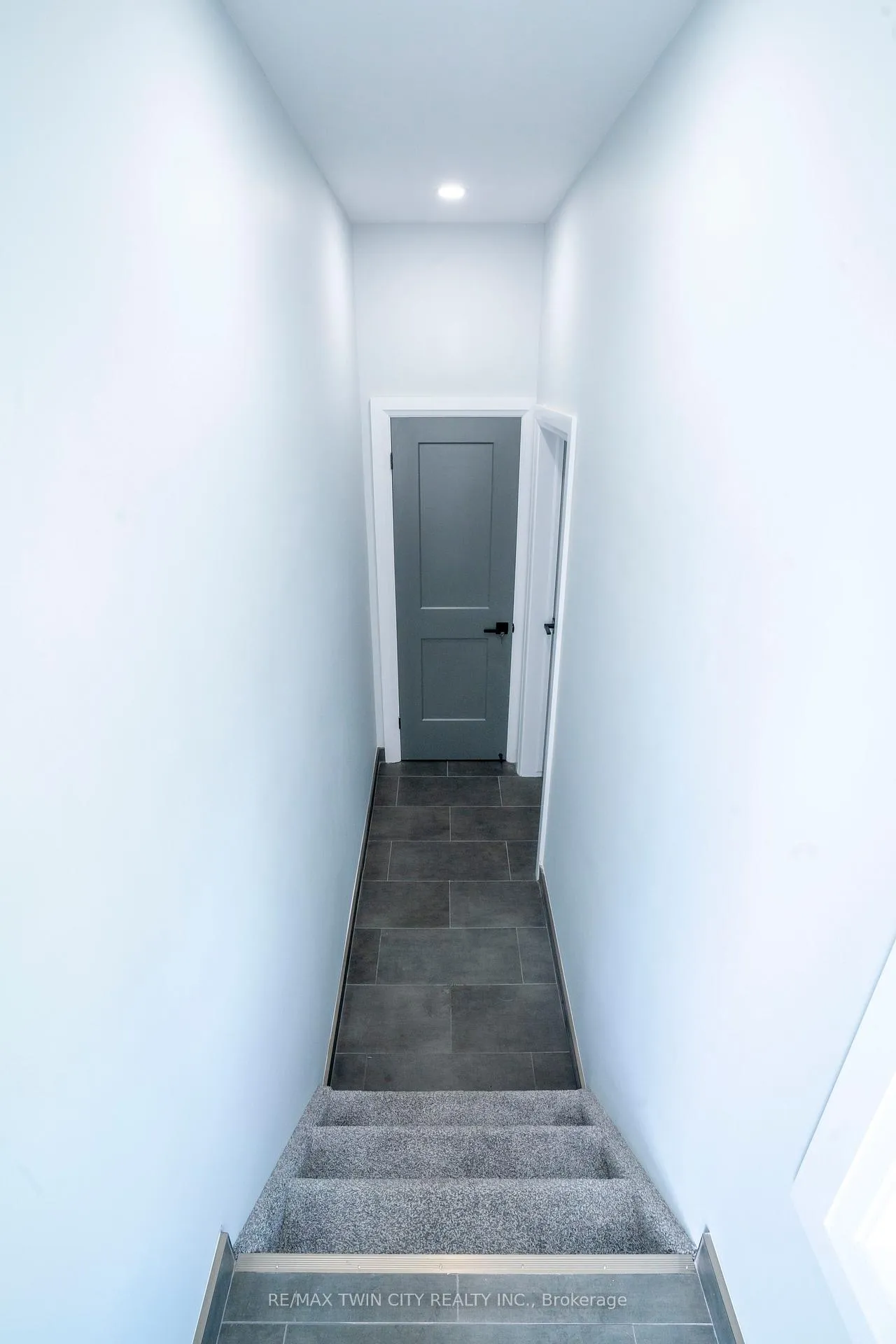 Photo 15 of Unit 2, 130 Elgin Street, Brantford, Braneida Industrial Park — HOMEH