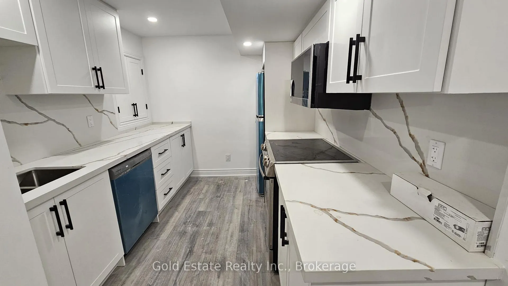 Photo 17 of Lower 212 Spring Creek Drive, Hamilton, Waterdown — HOMEH