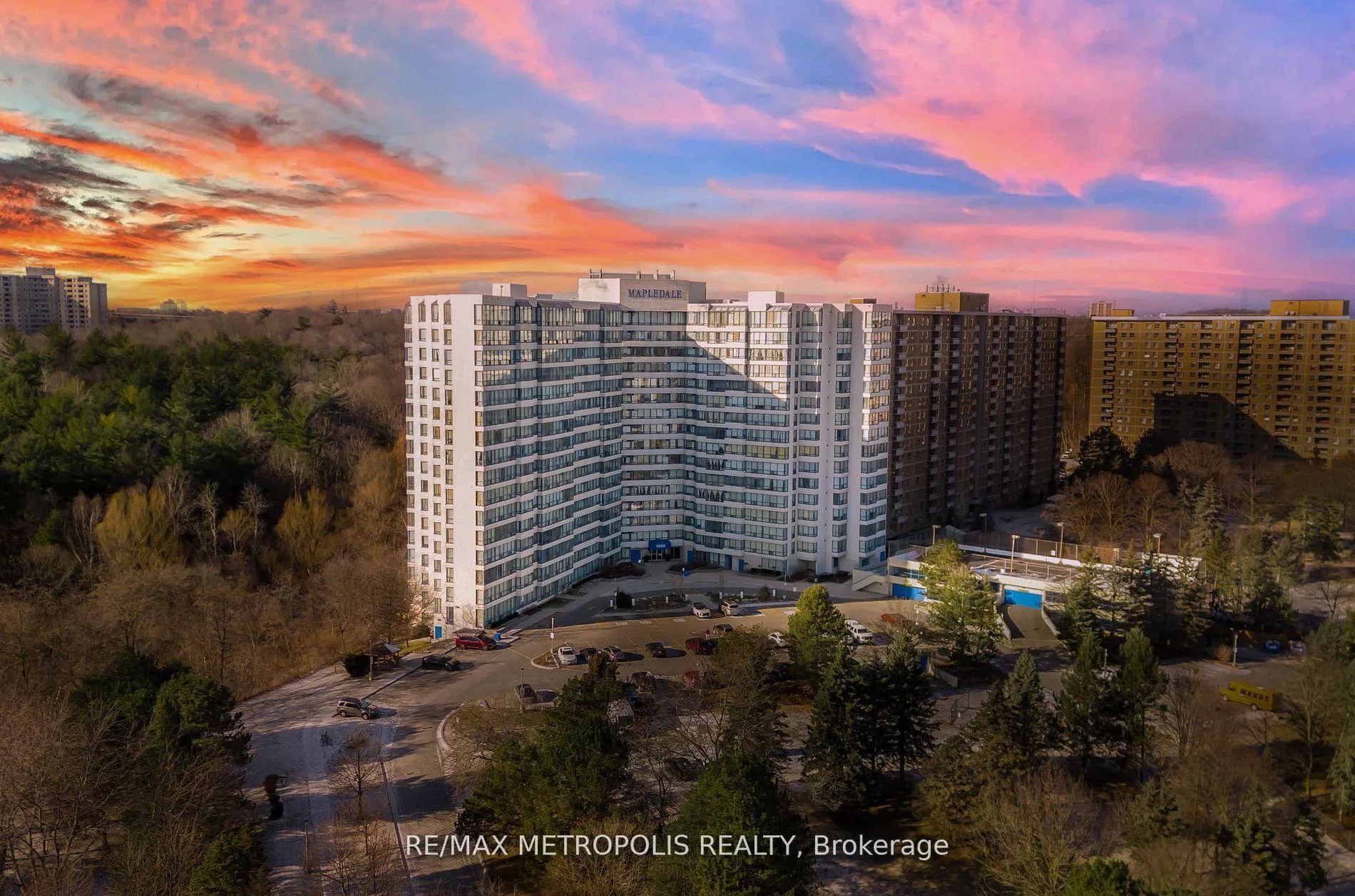 Front of Unit 1601, 3050 Ellesmere Road