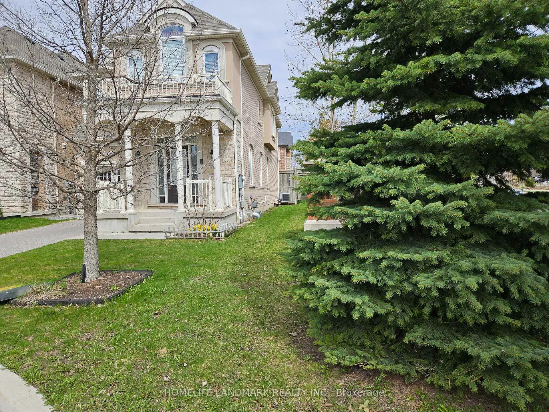 Photo 4 of 88 Buckle Crescent, Aurora, Rural Aurora — HOMEH
