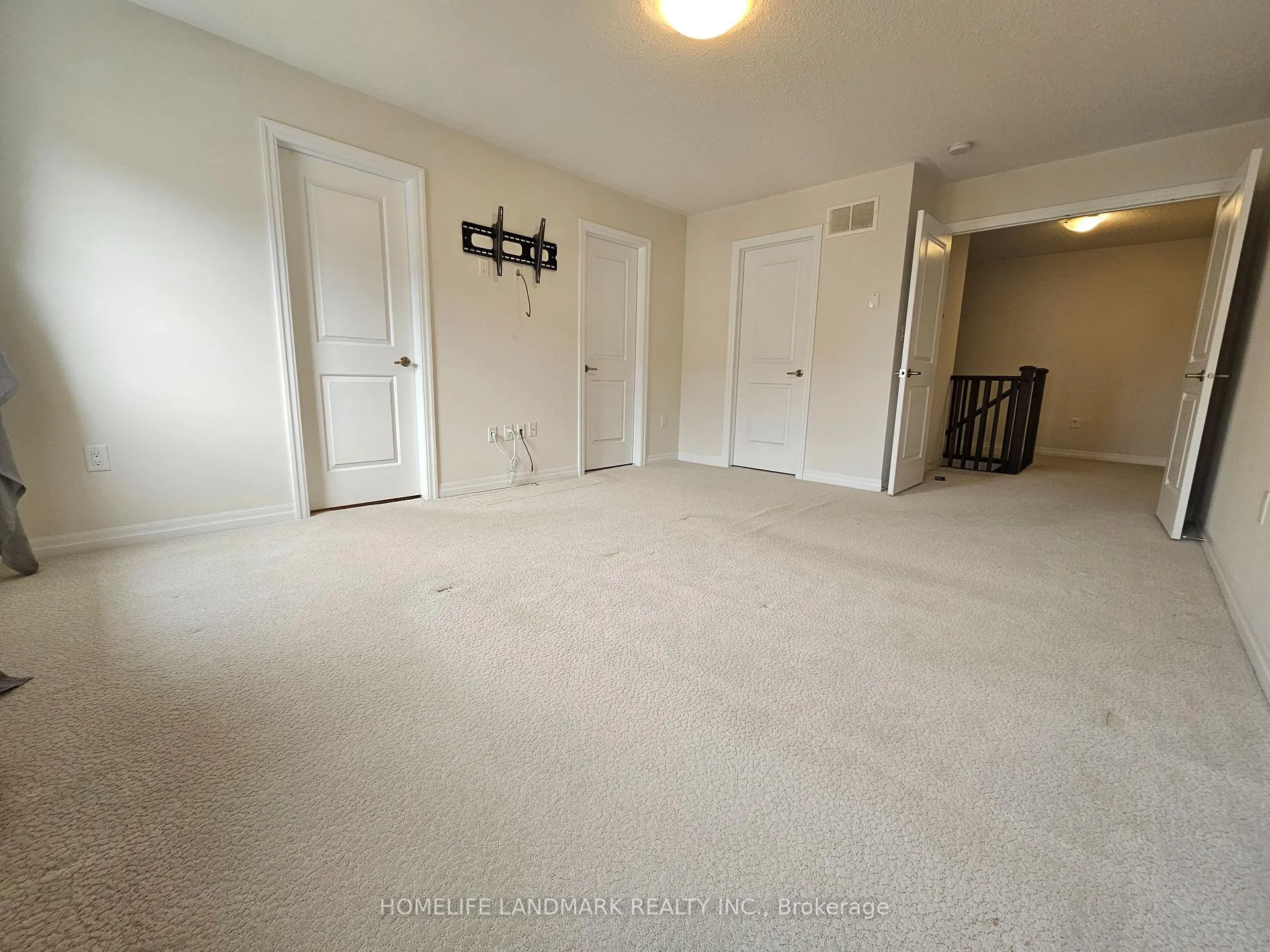 Photo 19 of 88 Buckle Crescent, Aurora, Rural Aurora — HOMEH