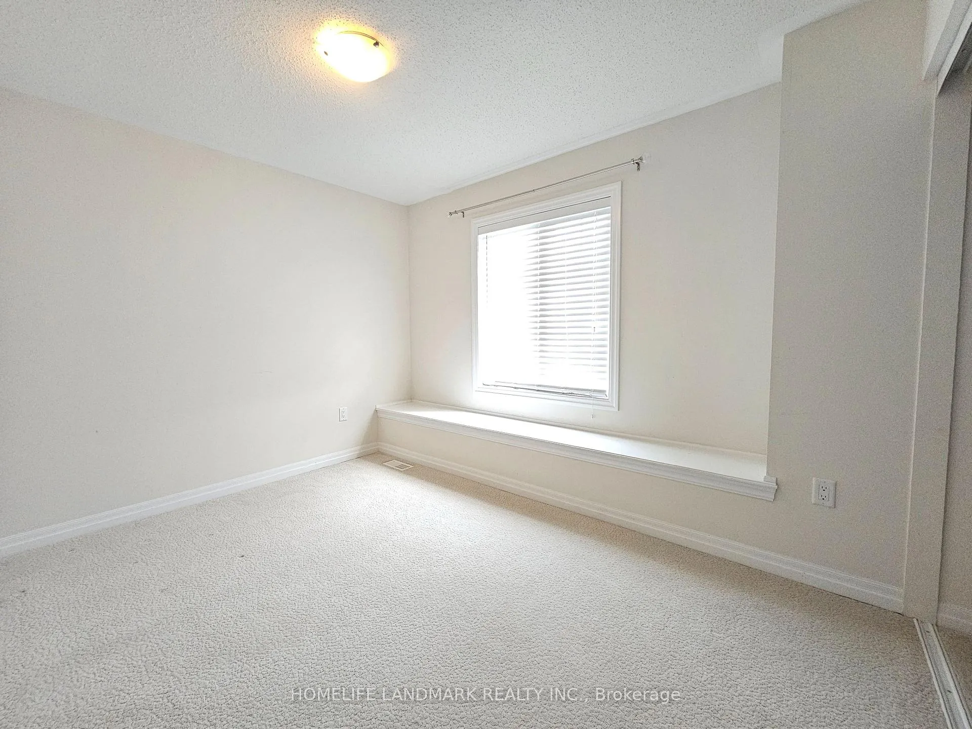 Photo 20 of 88 Buckle Crescent, Aurora, Rural Aurora — HOMEH