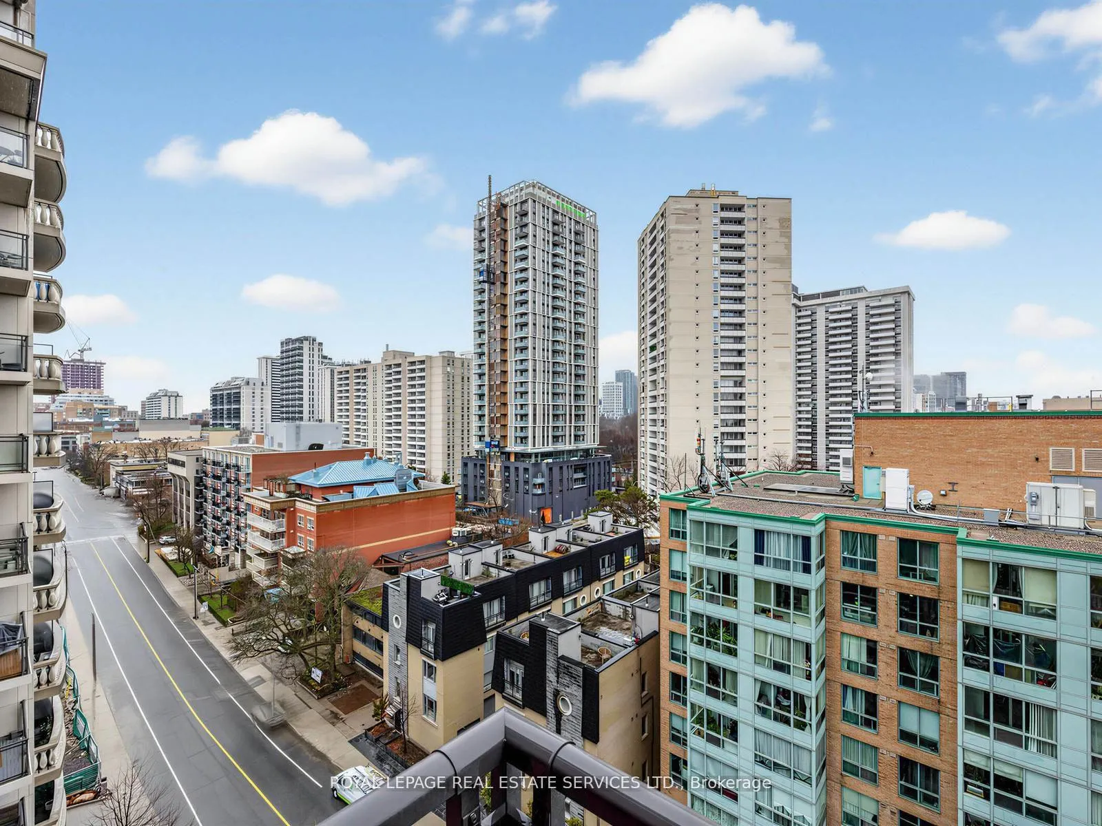Photo 16 of Unit 902, 319 Merton Street, Toronto, Mount Pleasant West — HOMEH