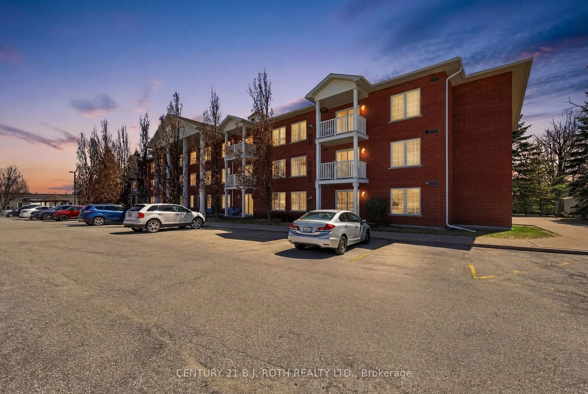 Photo 1 of Unit 116, 49 Jacobs Terrace, Barrie, Allandale — HOMEH