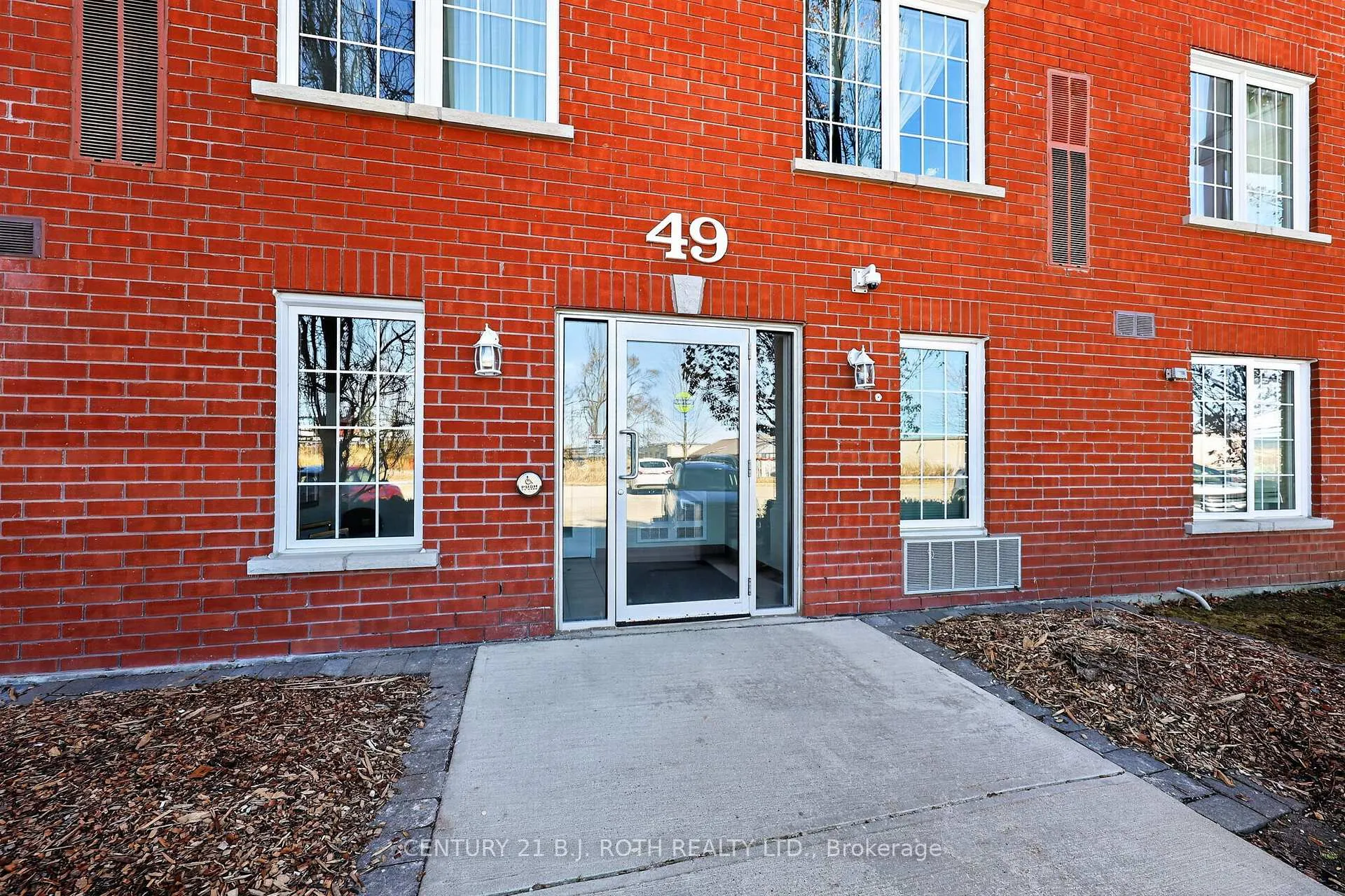 Photo 6 of Unit 116, 49 Jacobs Terrace, Barrie, Allandale — HOMEH