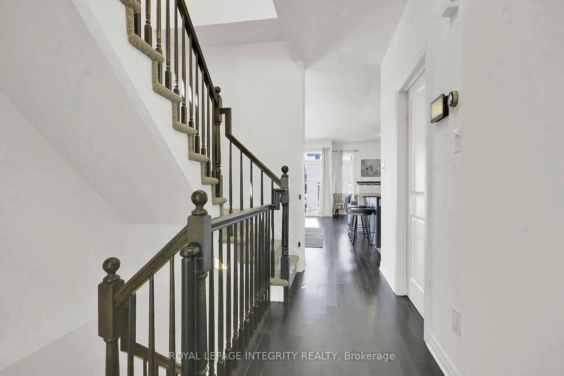 Photo 6 of 310 Broadridge Crescent, Ottawa, Mer Bleue/Bradley Estates/Anderson Park — HOMEH