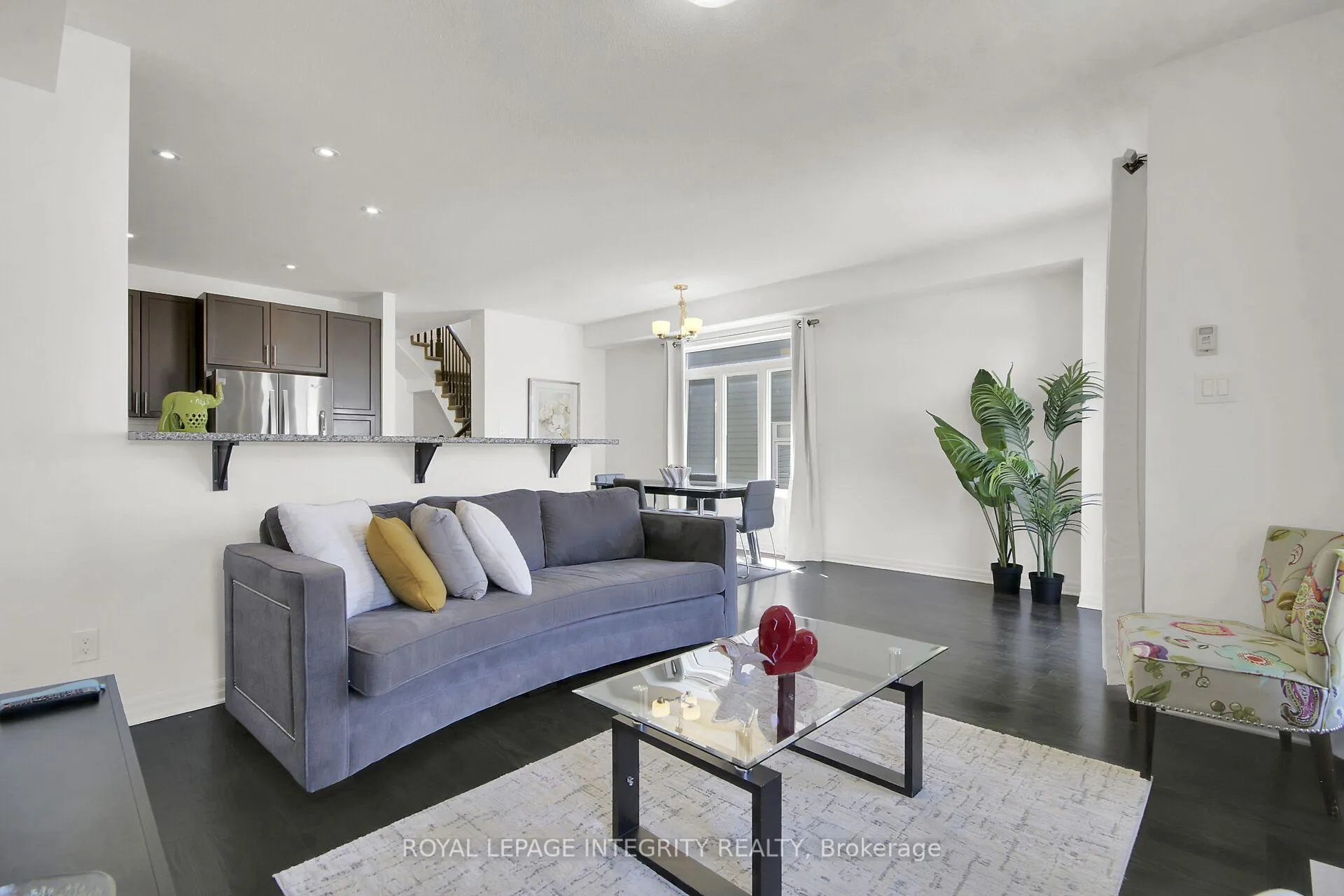Photo 12 of 310 Broadridge Crescent, Ottawa, Mer Bleue/Bradley Estates/Anderson Park — HOMEH