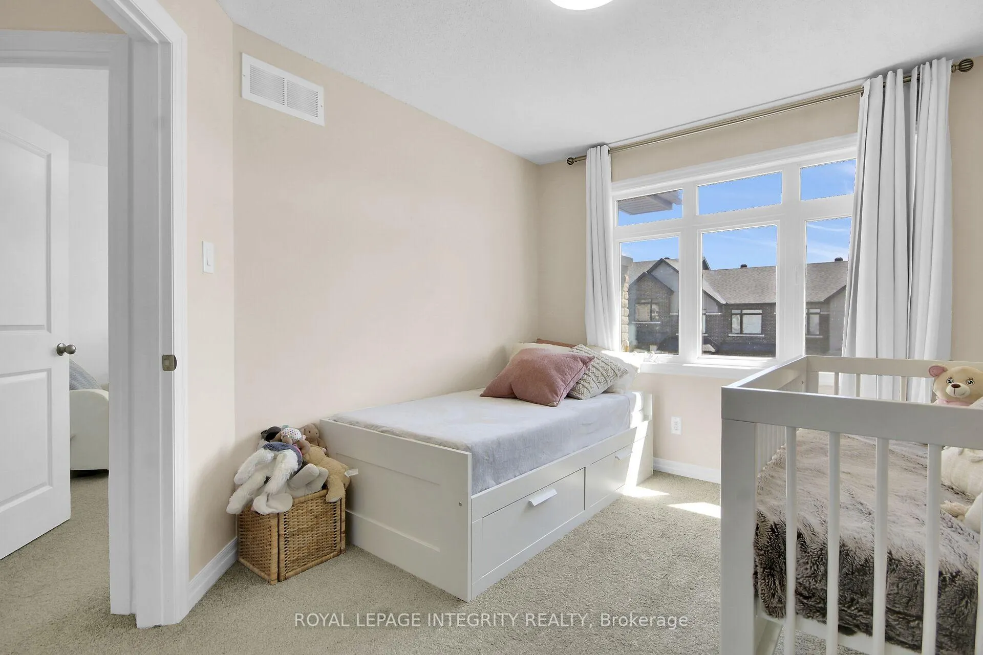 Photo 23 of 310 Broadridge Crescent, Ottawa, Mer Bleue/Bradley Estates/Anderson Park — HOMEH