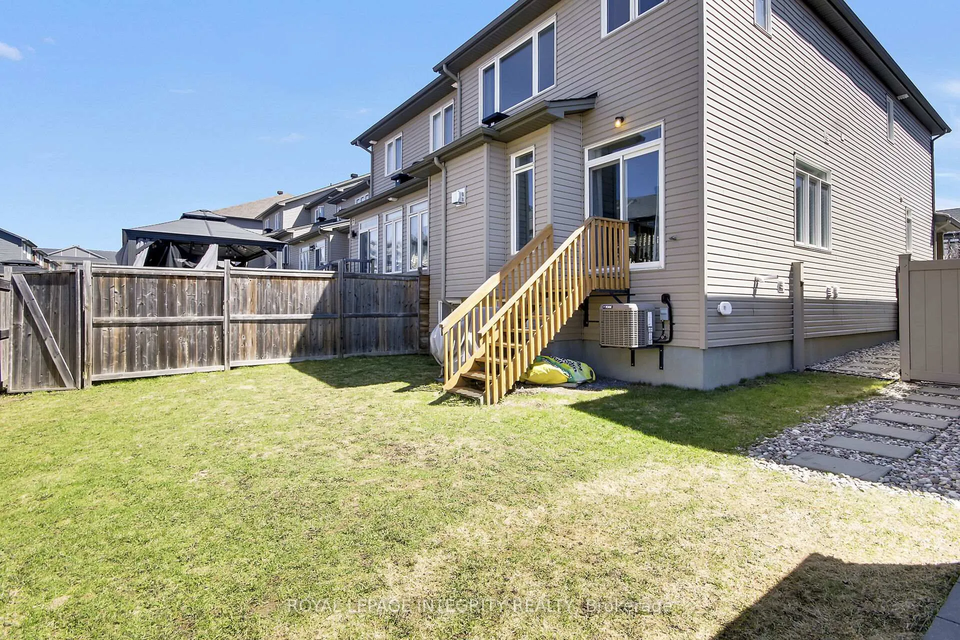 Photo 38 of 310 Broadridge Crescent, Ottawa, Mer Bleue/Bradley Estates/Anderson Park — HOMEH