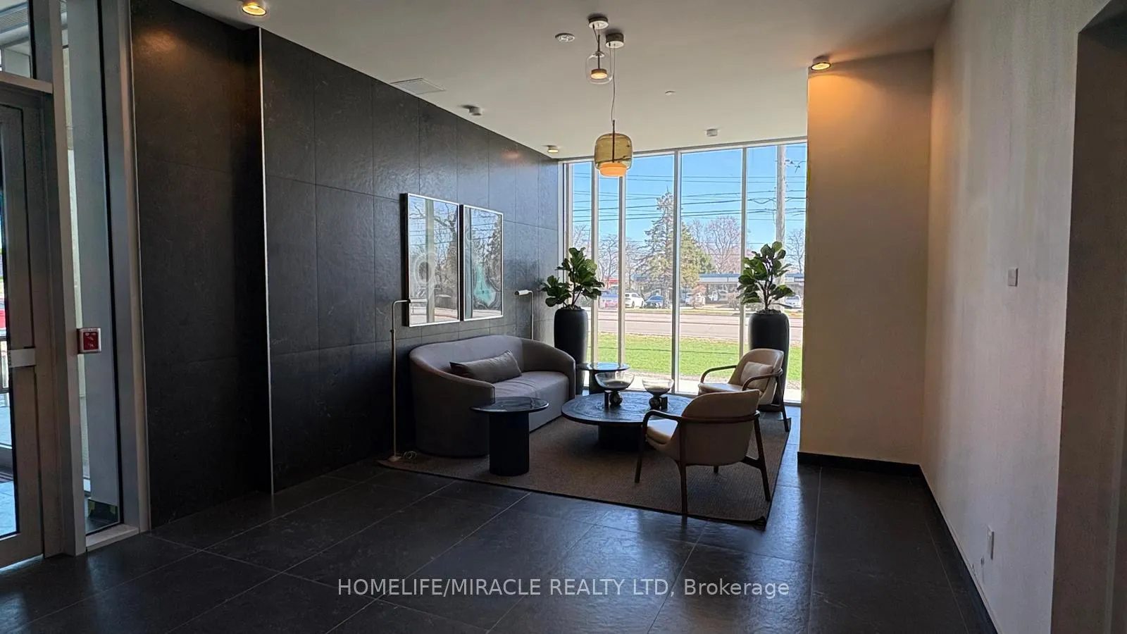 Photo 4 of Unit 415, 1010 Sandy Beach Road, Pickering, Bay Ridges — HOMEH
