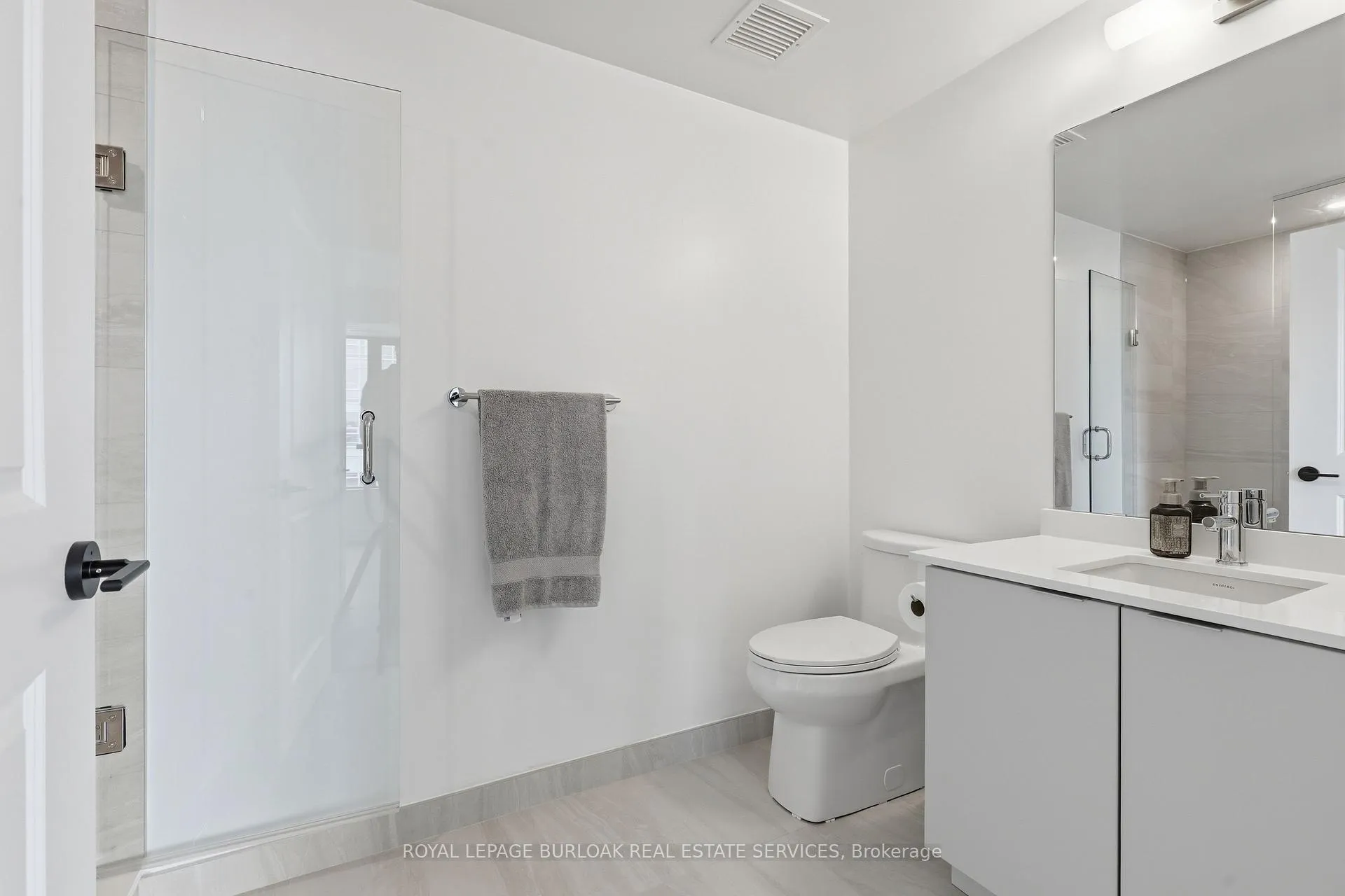 Photo 9 of Unit 609, 2075 Lakeshore Road, Burlington, Brant — HOMEH