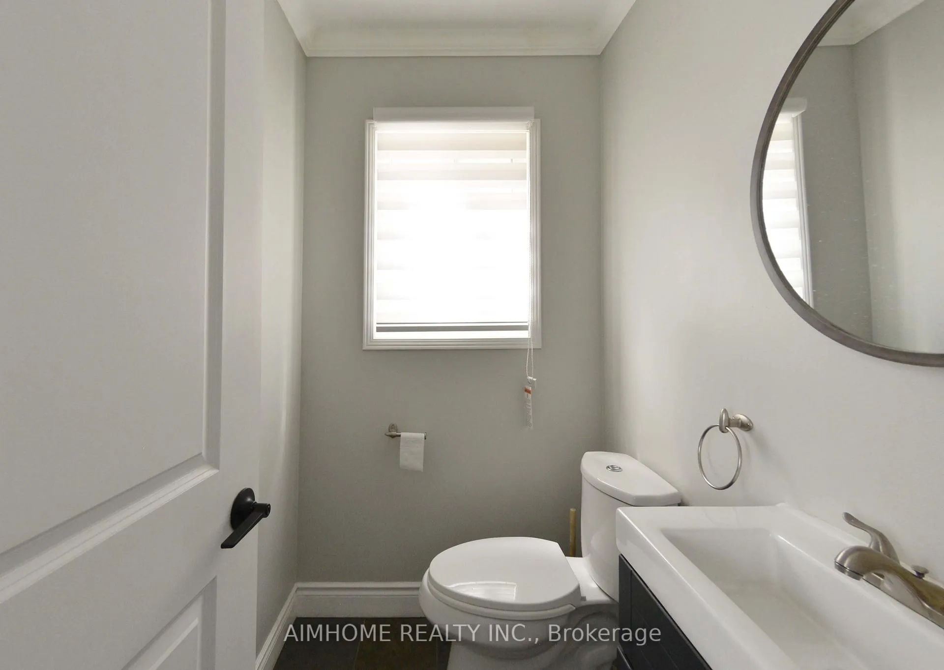Photo 7 of 977 Kennedy Circle N, Milton, Coates — HOMEH