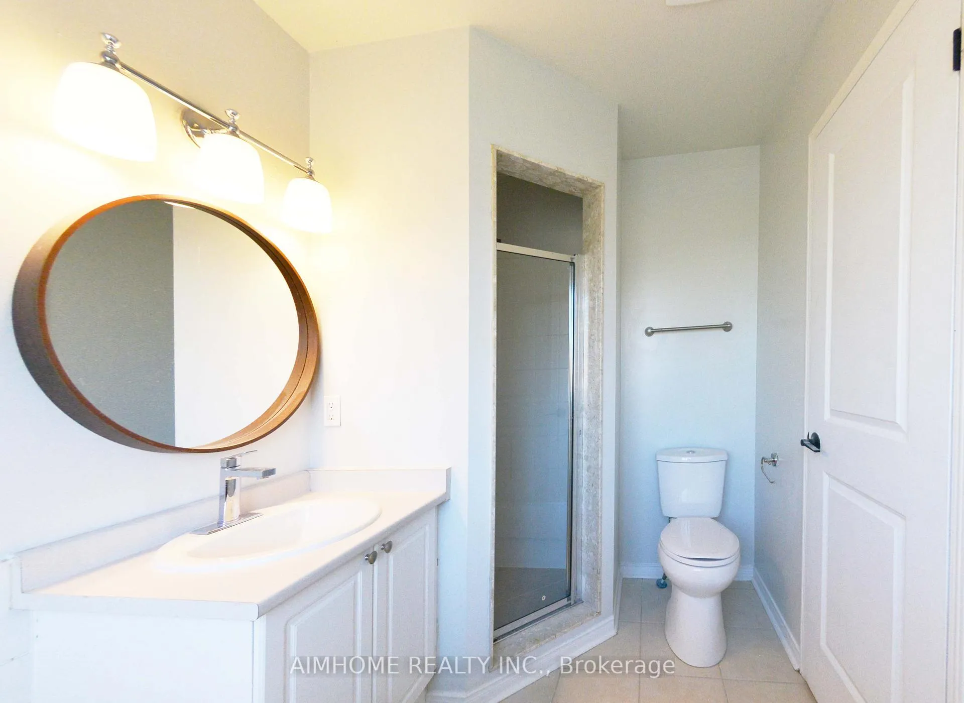 Photo 15 of 977 Kennedy Circle N, Milton, Coates — HOMEH