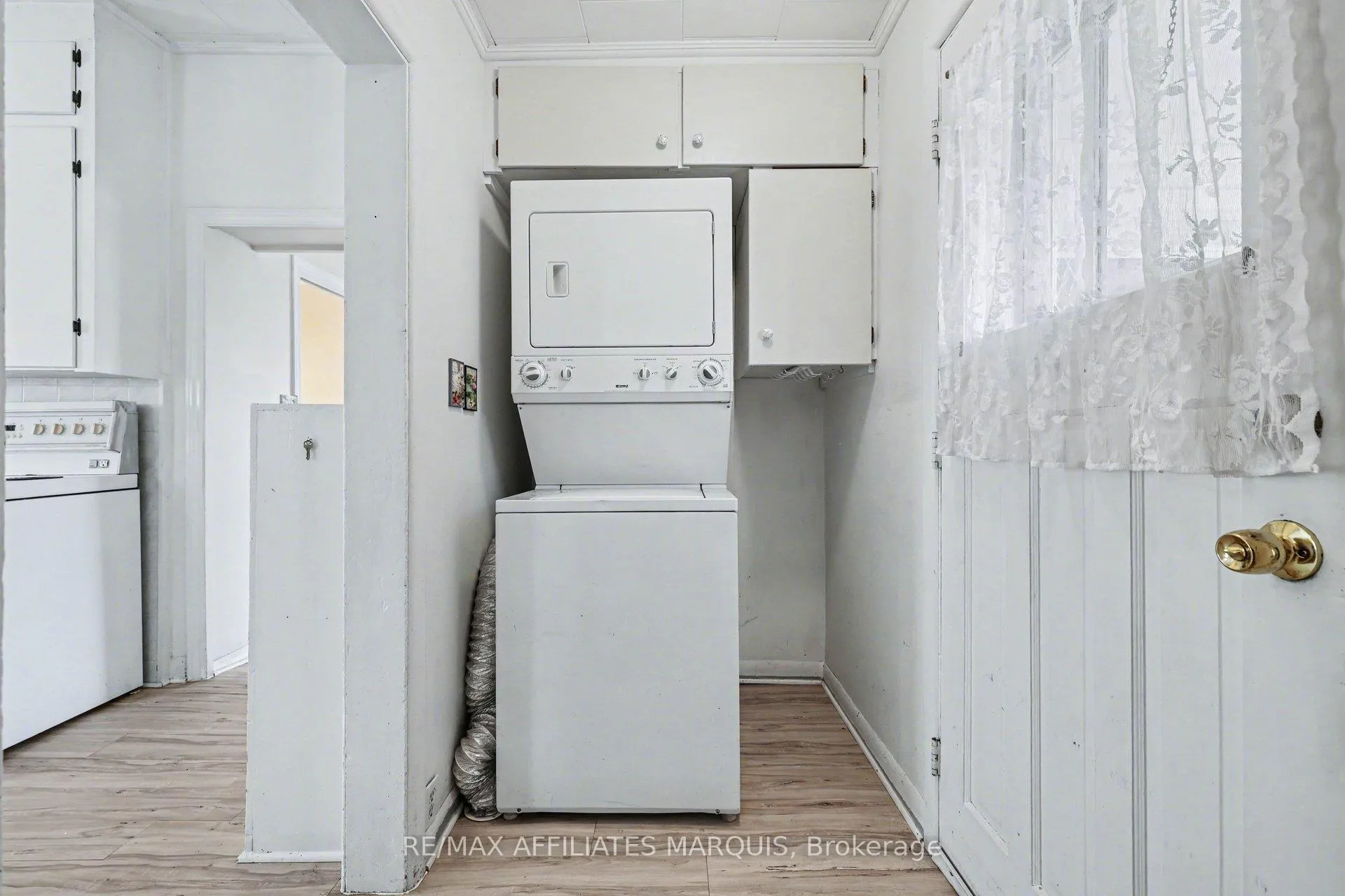 Photo 14 of 44 Cornelia Street E, Smiths Falls — HOMEH