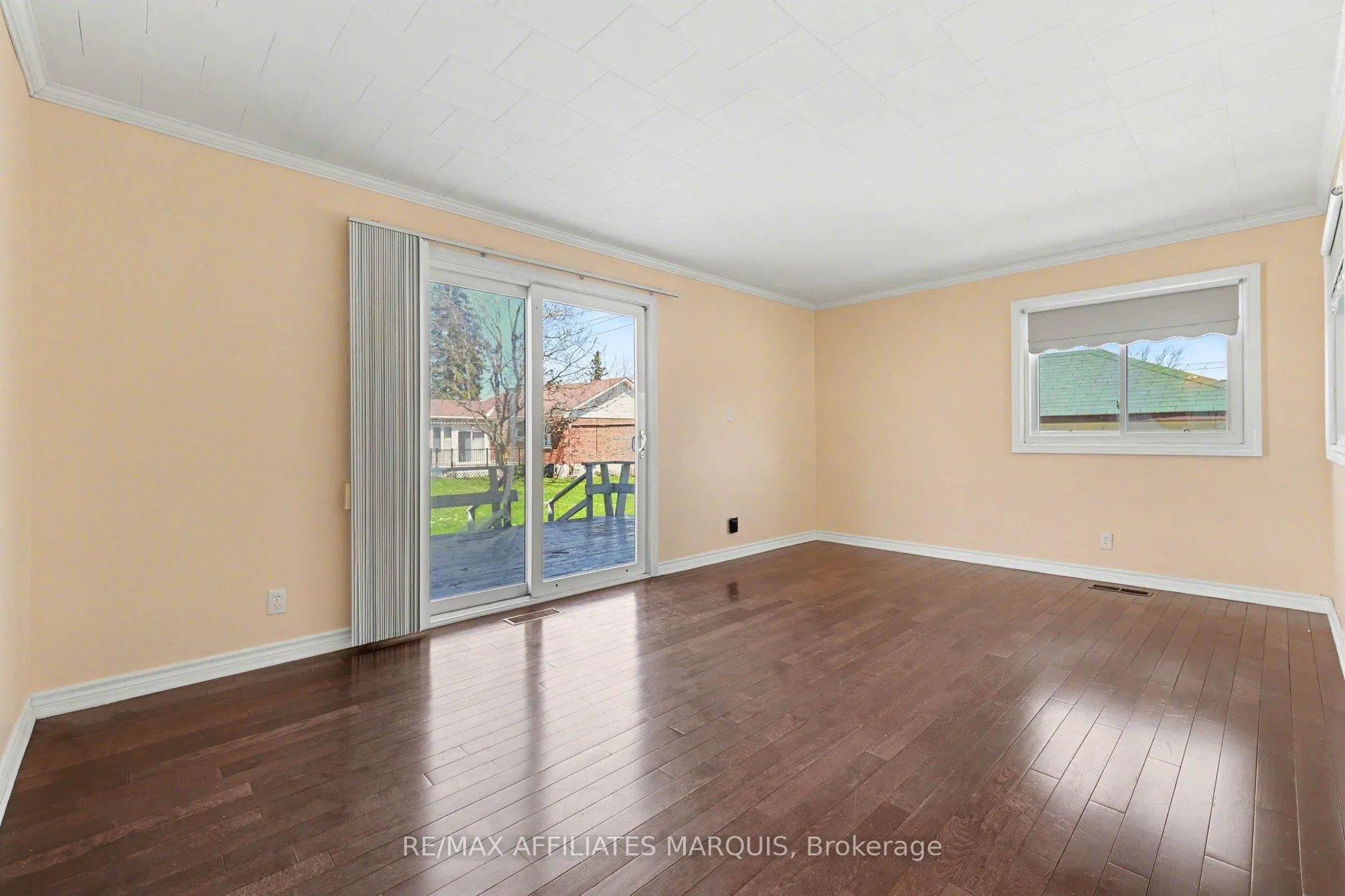 Photo 16 of 44 Cornelia Street E, Smiths Falls — HOMEH