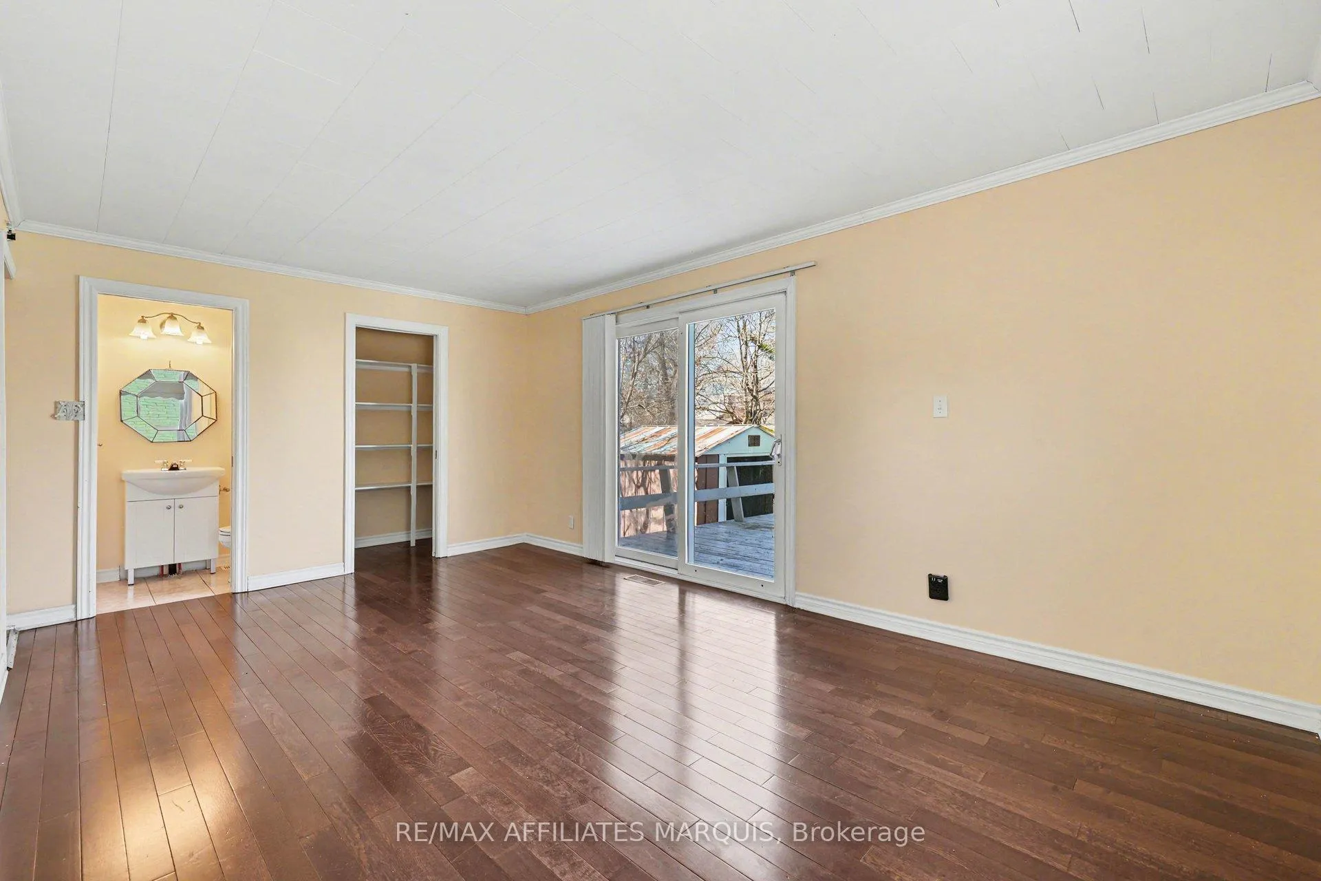 Photo 18 of 44 Cornelia Street E, Smiths Falls — HOMEH