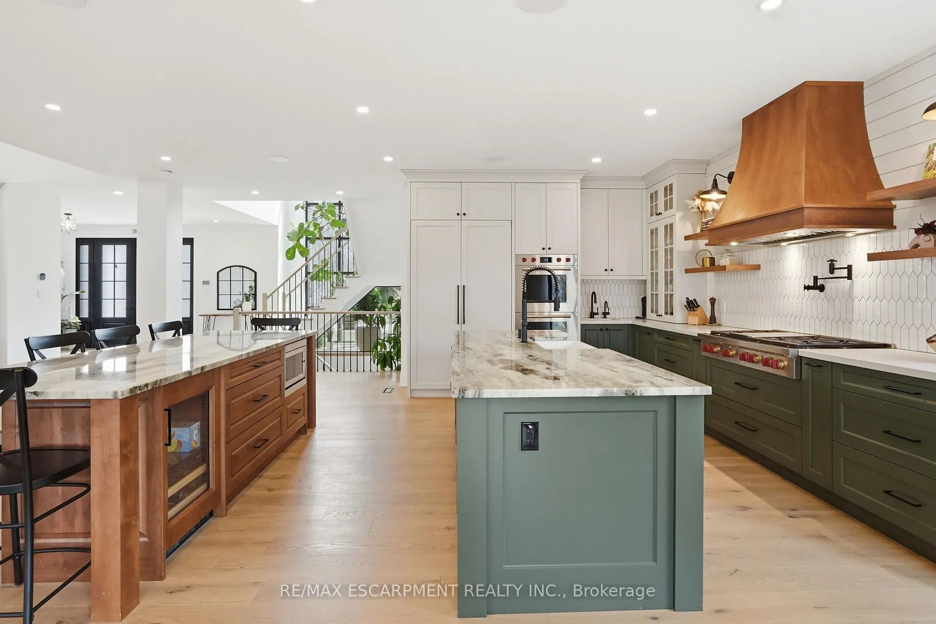 Photo 12 of 136 Rockcliffe Road, Hamilton, Waterdown — HOMEH