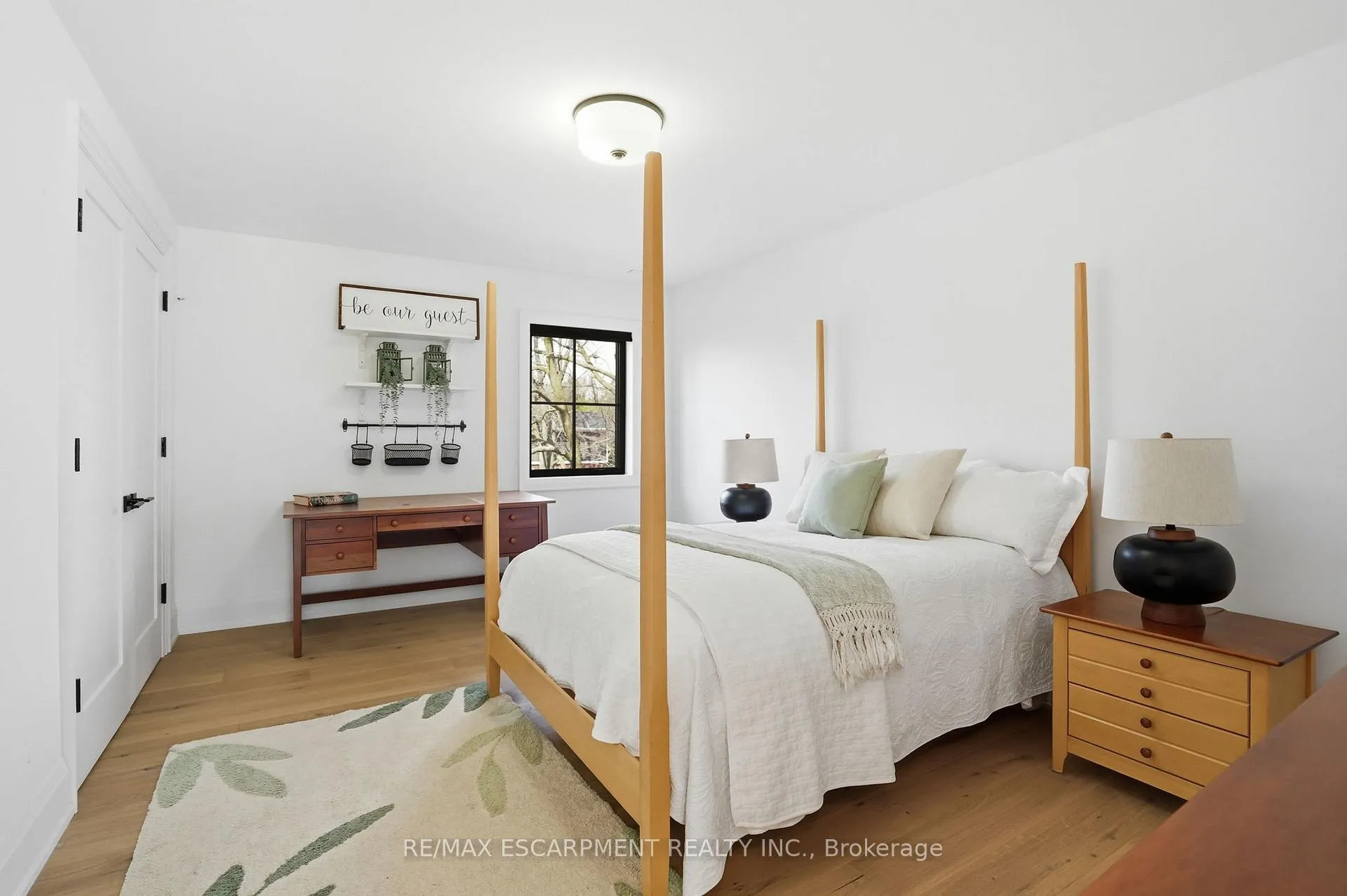 Photo 36 of 136 Rockcliffe Road, Hamilton, Waterdown — HOMEH