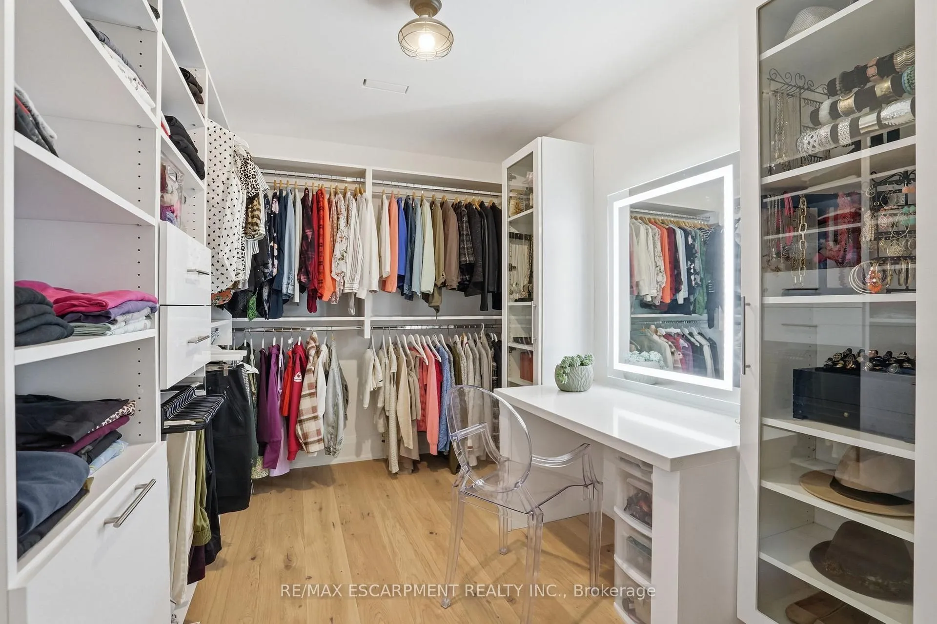 Photo 50 of 136 Rockcliffe Road, Hamilton, Waterdown — HOMEH