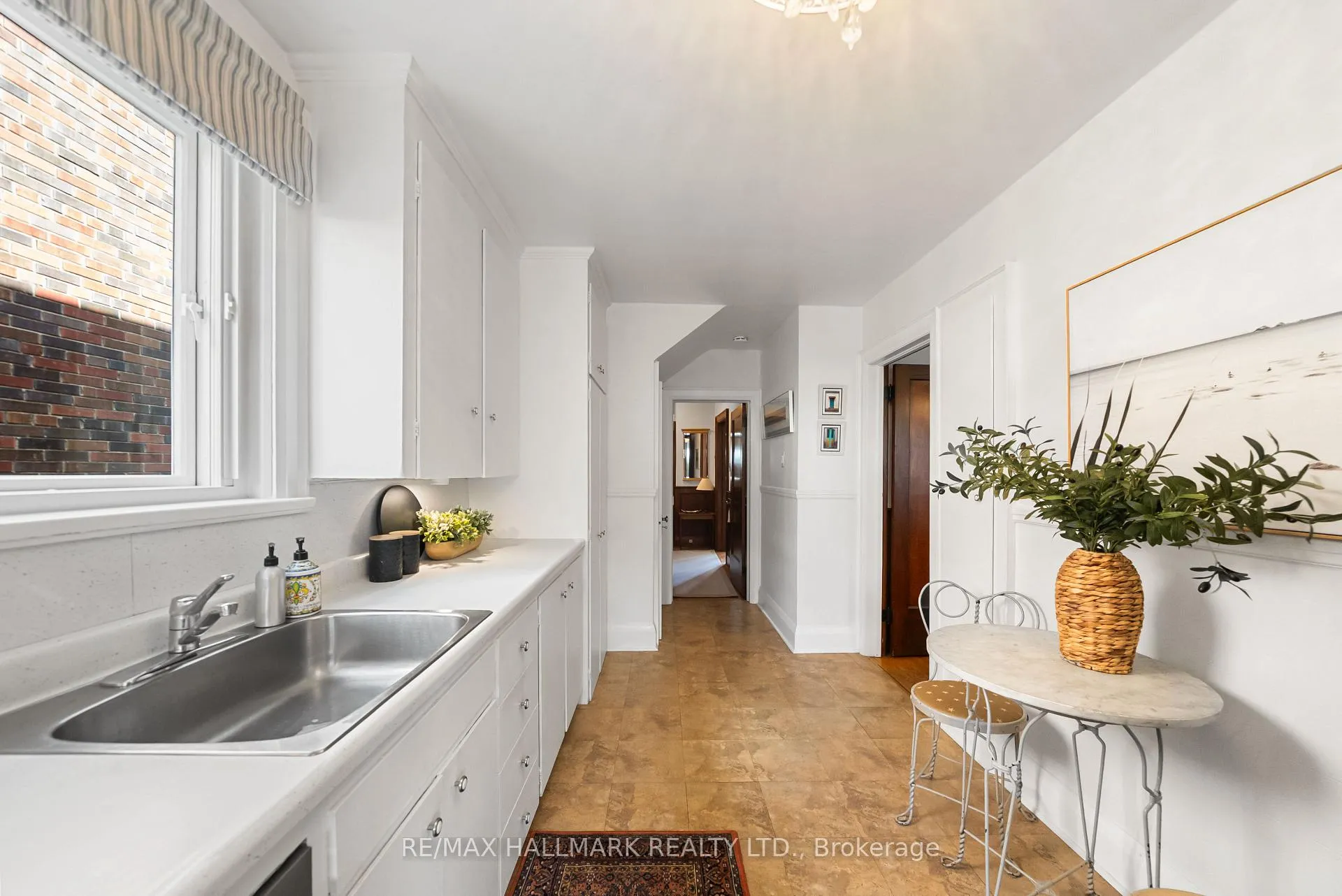 Photo 14 of 814 Duplex Avenue, Toronto, Lawrence Park South — HOMEH