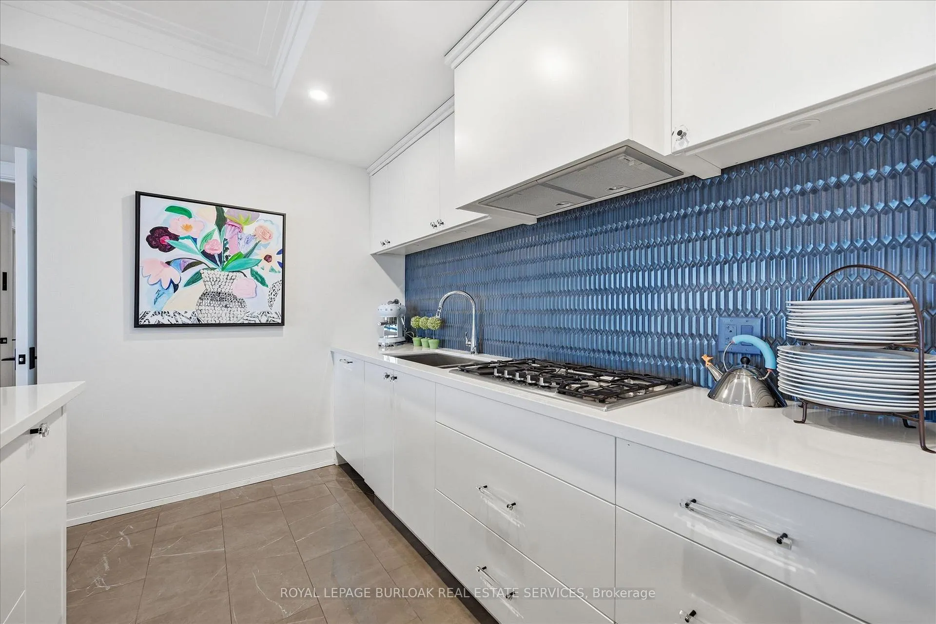 Photo 2 of Unit 1501, 2060 Lakeshore Road, Burlington, Brant — HOMEH