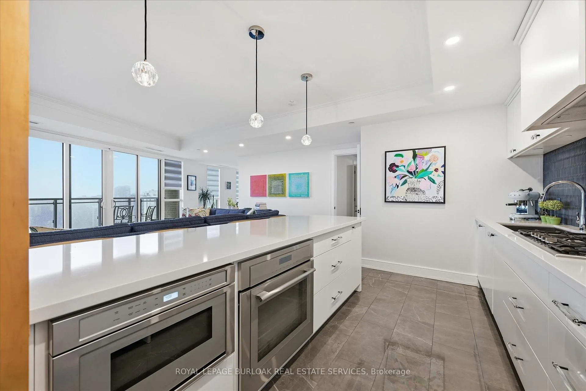 Photo 4 of Unit 1501, 2060 Lakeshore Road, Burlington, Brant — HOMEH