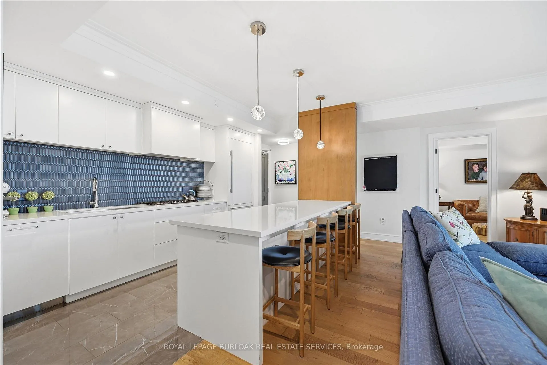 Photo 5 of Unit 1501, 2060 Lakeshore Road, Burlington, Brant — HOMEH