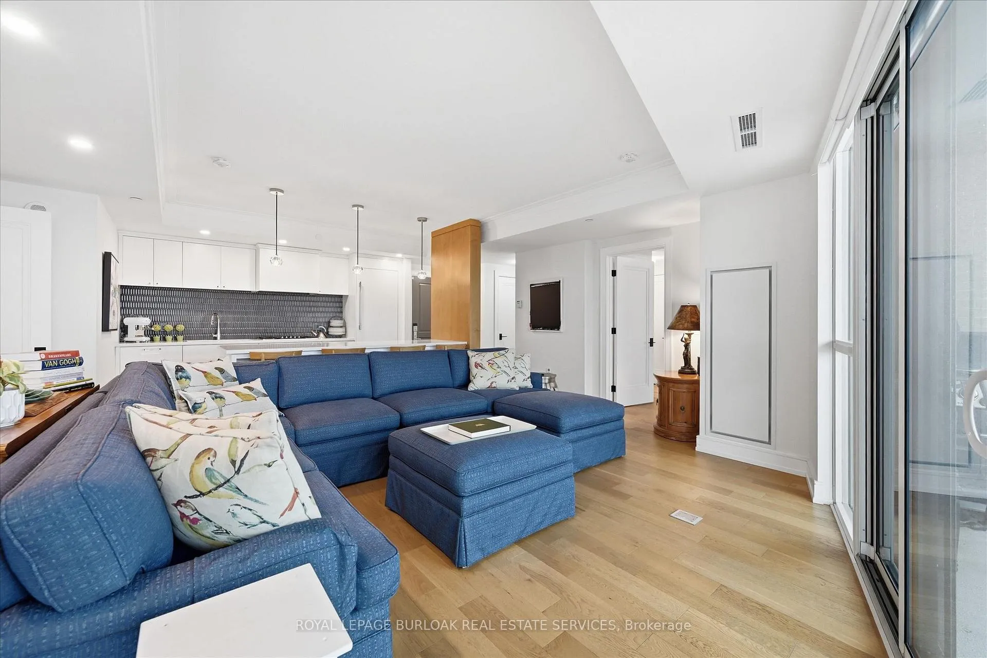 Photo 6 of Unit 1501, 2060 Lakeshore Road, Burlington, Brant — HOMEH