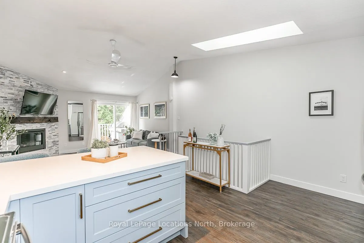 Photo 12 of Unit 415, 14 Dawson Drive, Collingwood — HOMEH